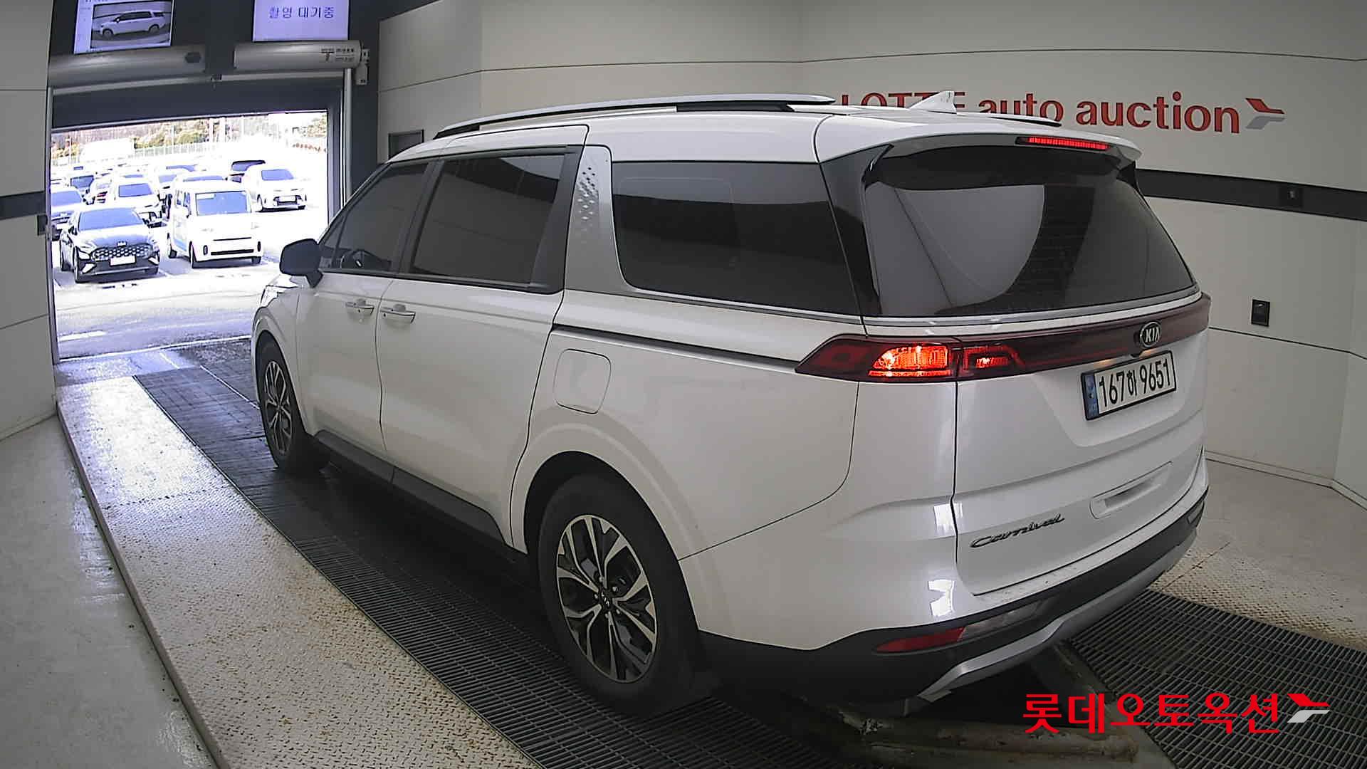 Kia Carnival 2021 Белый из Кореи, фото 6