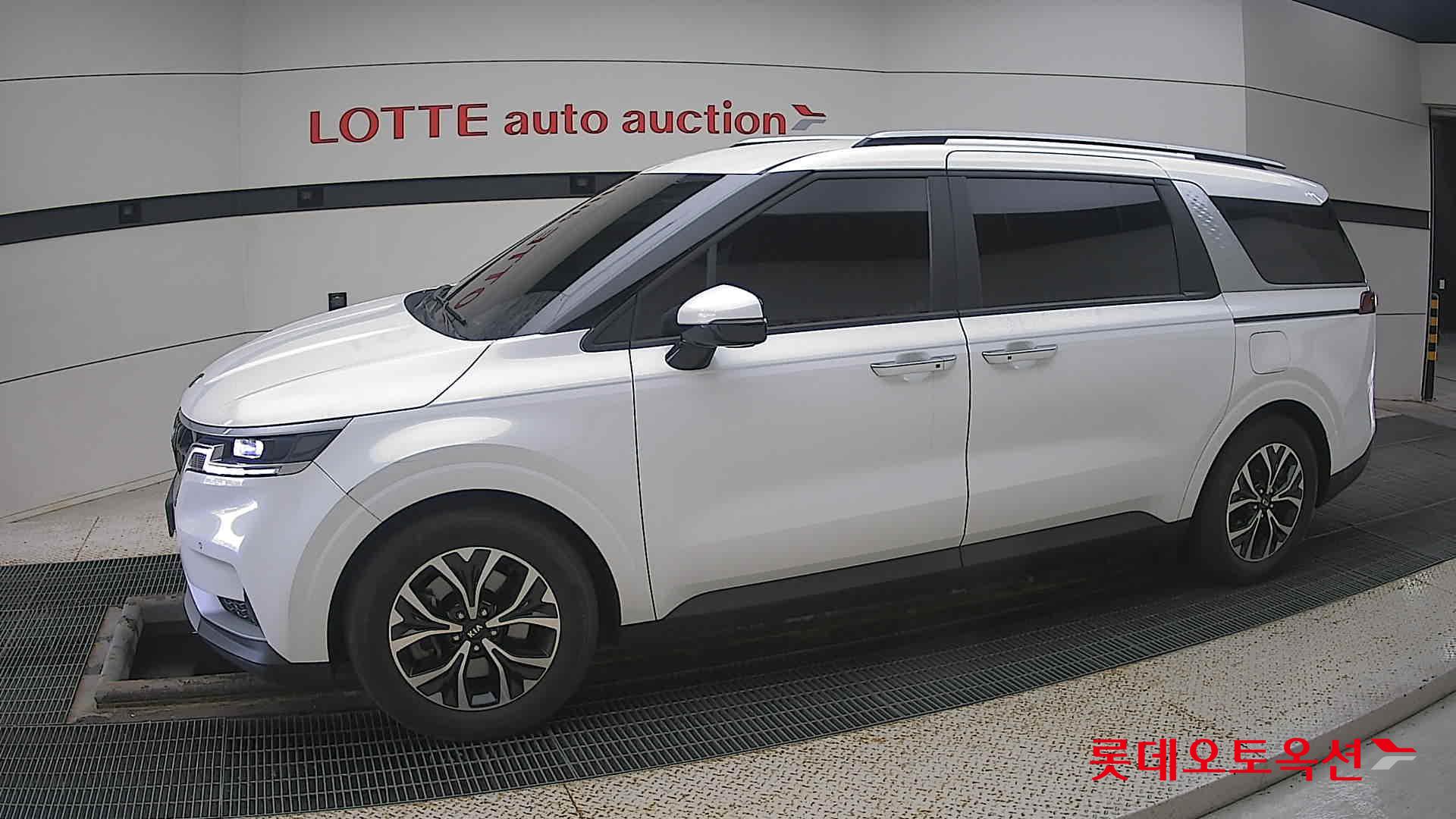 Kia Carnival id 3471554 из Кореи 12