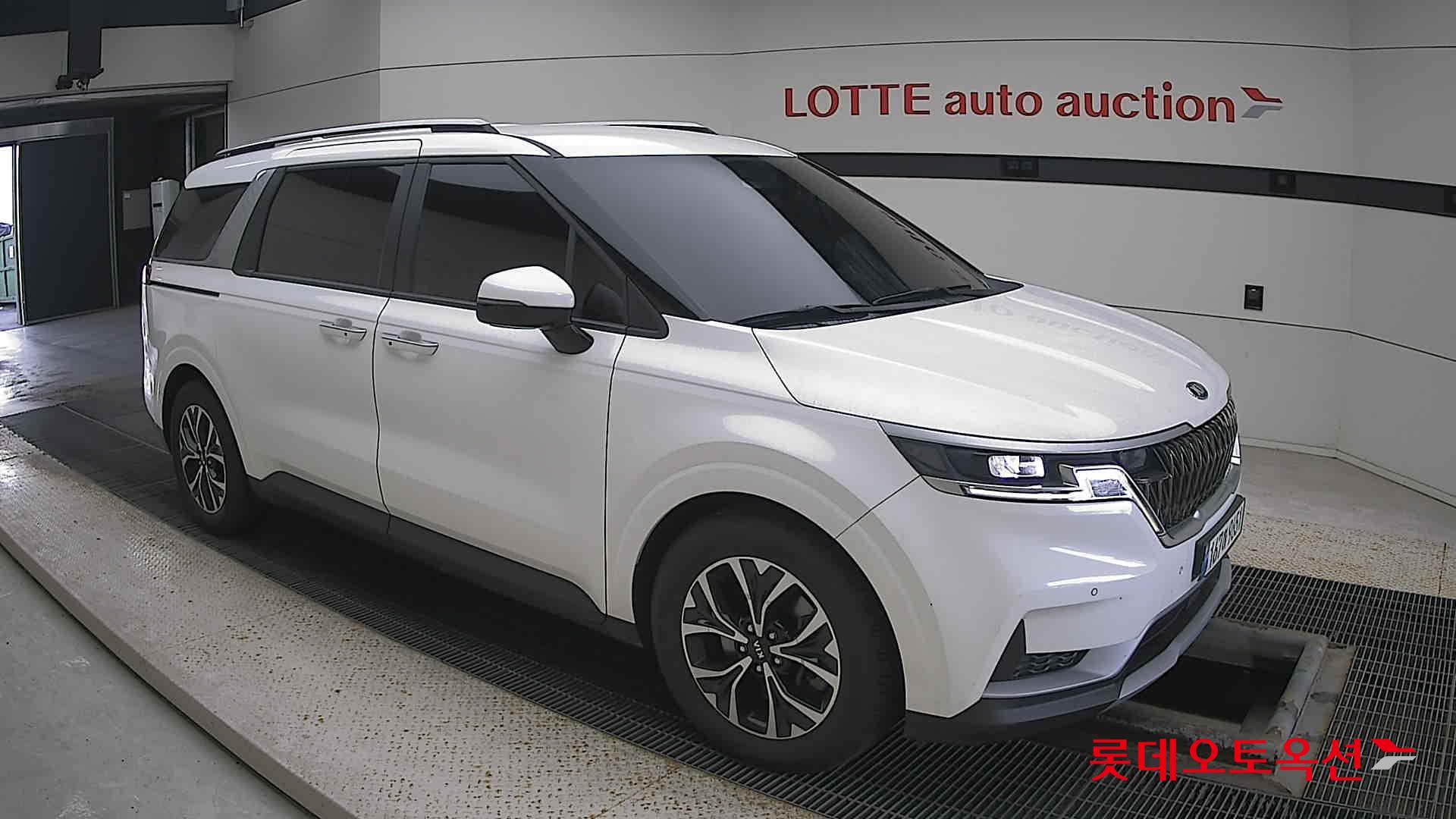 Kia Carnival id 3471554 из Кореи 16