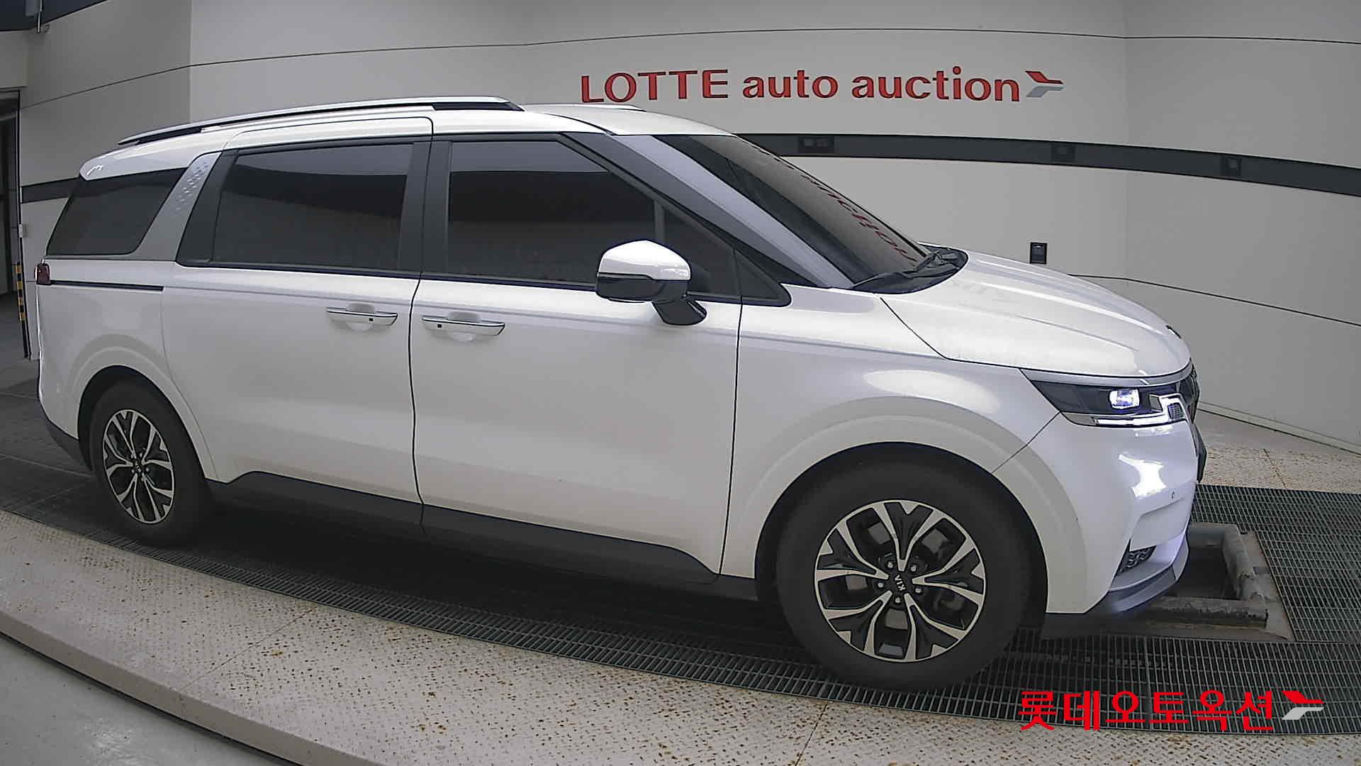 Kia Carnival id 3471554 из Кореи 17