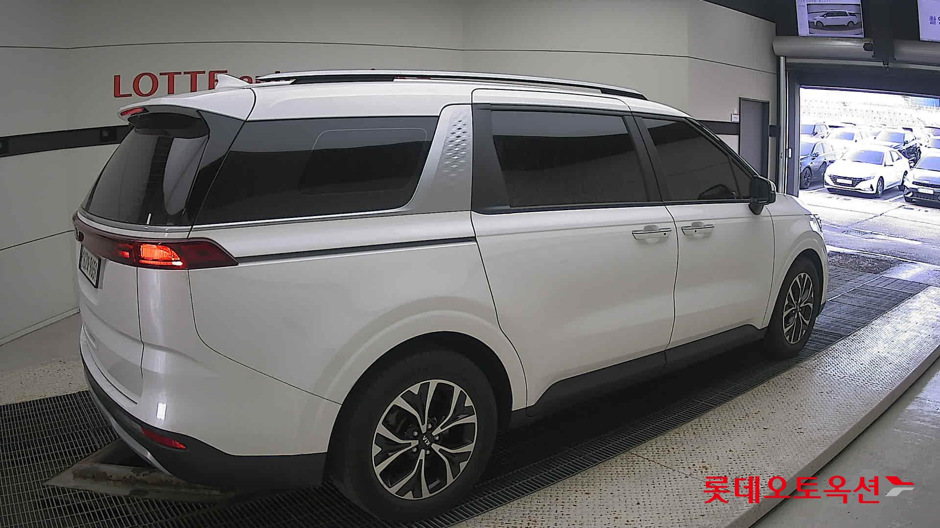 Kia Carnival id 3471554 из Кореи 19