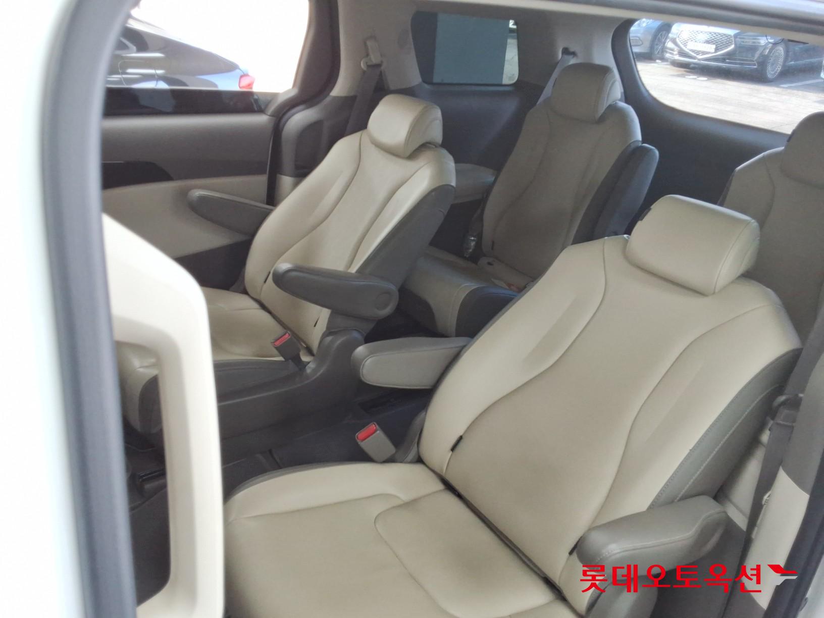 Kia Carnival id 3471554 из Кореи 36