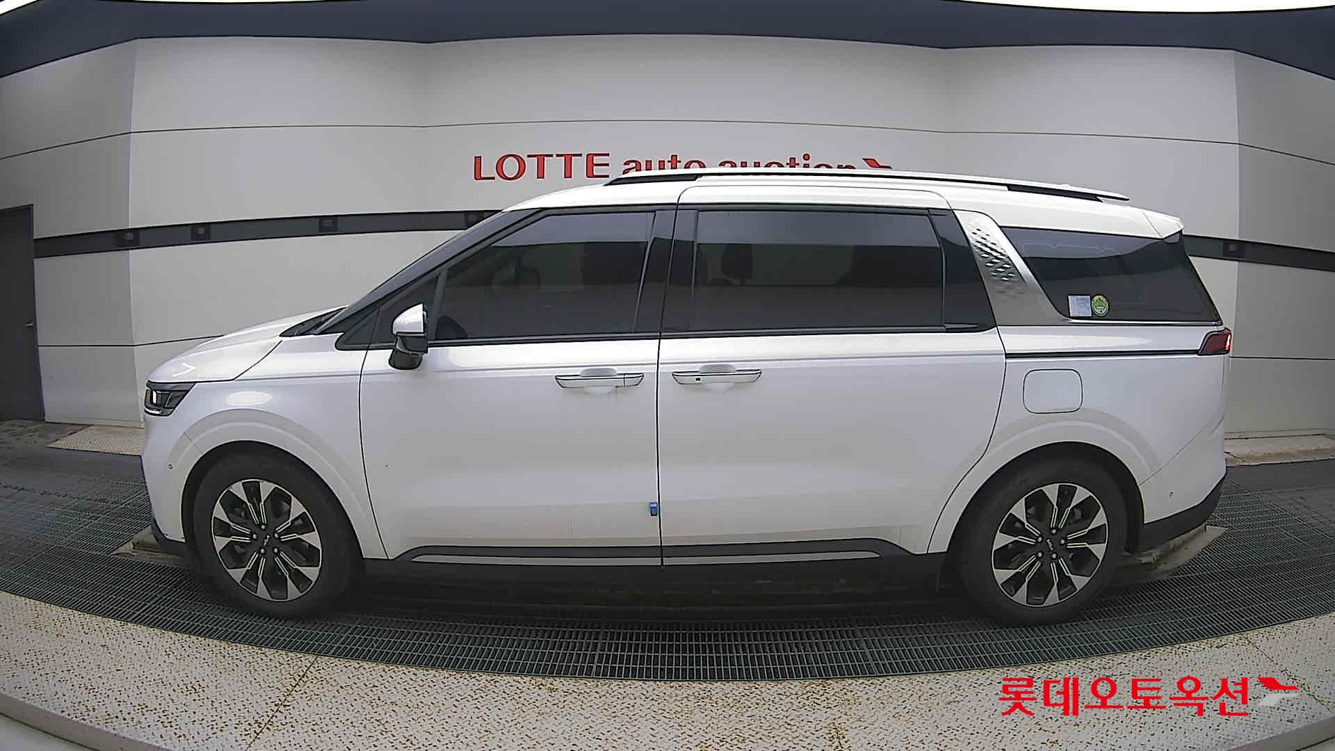 Kia Carnival id 3471566 из Кореи 7