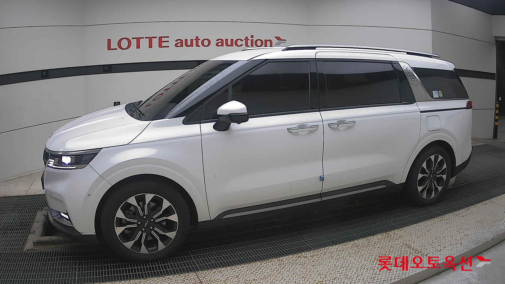 Kia Carnival id 3471566 из Кореи 12