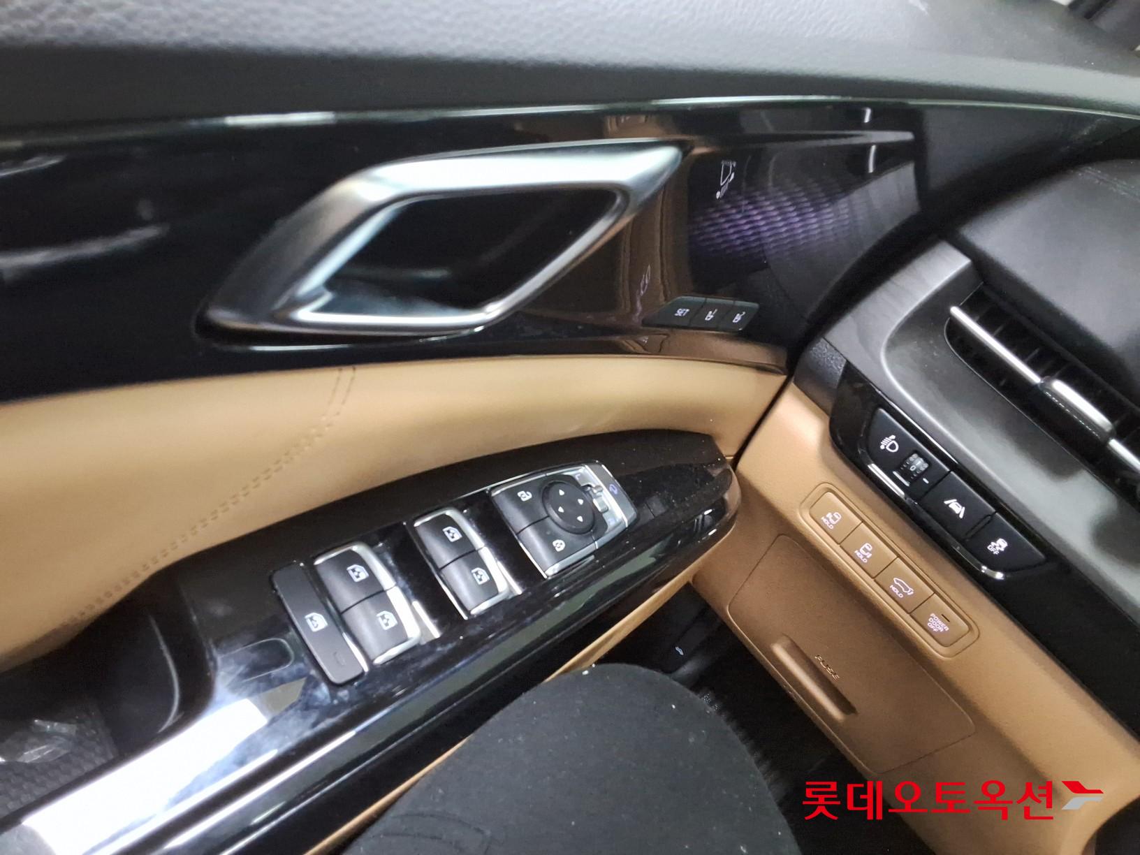 Kia Carnival id 3471566 из Кореи 28