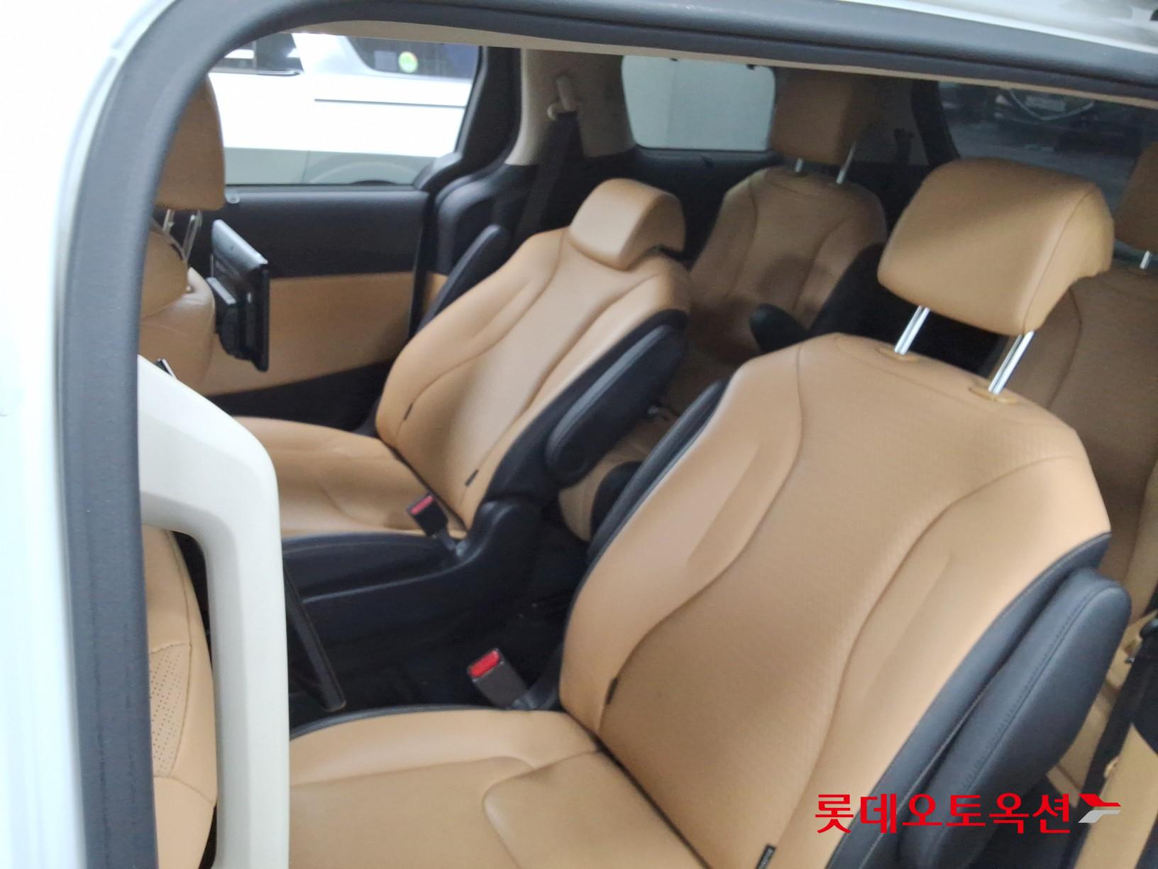 Kia Carnival id 3471566 из Кореи 36