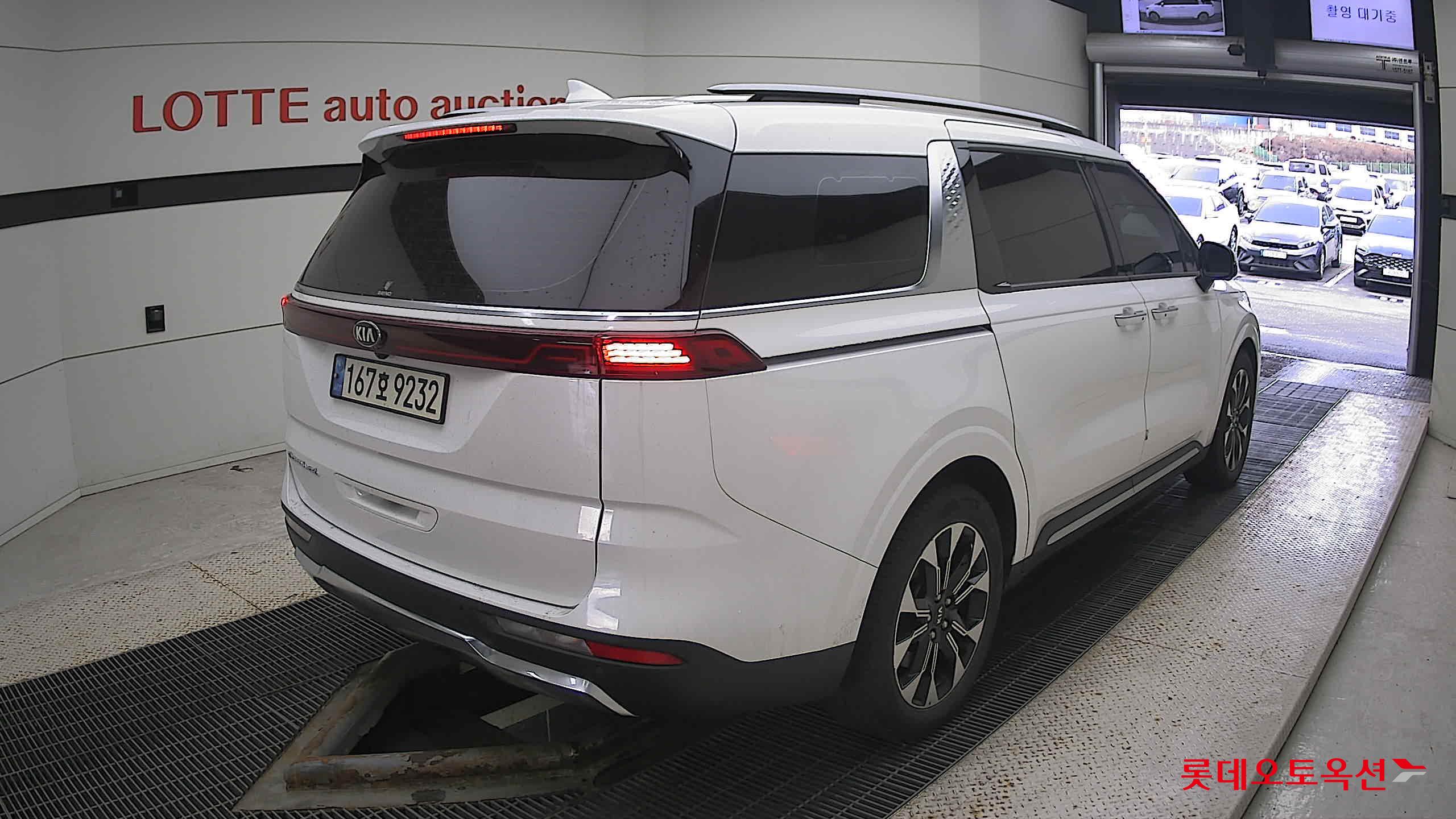 Kia Carnival 2021 Белый из Кореи, фото 4