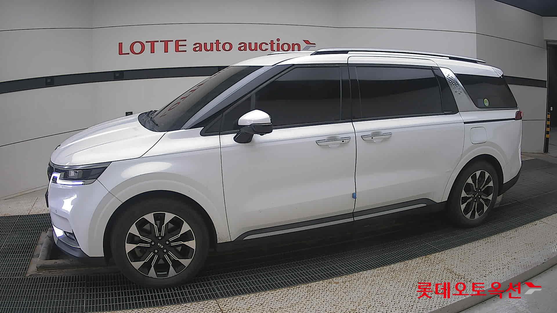 Kia Carnival id 3466830 из Кореи 12