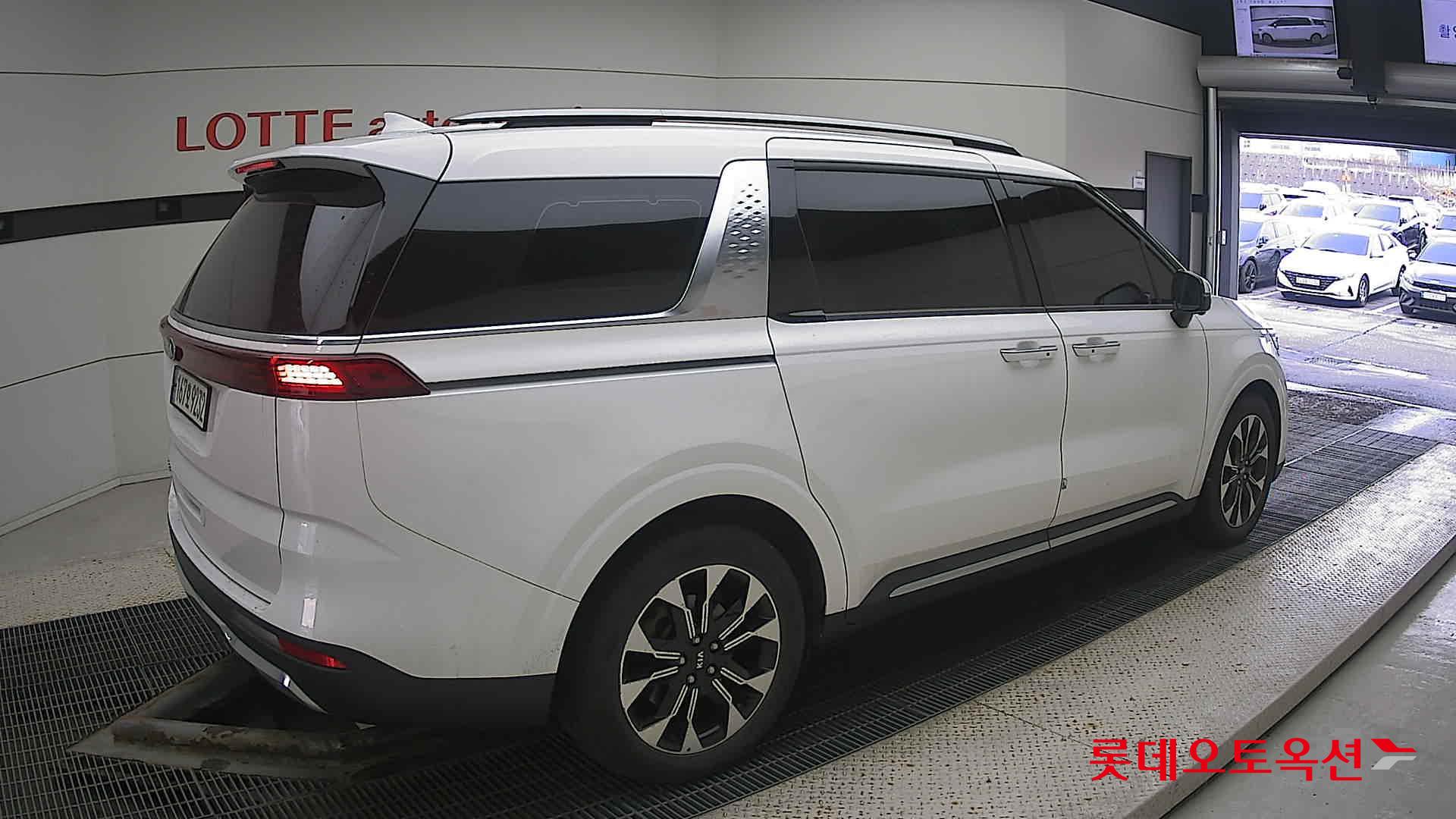 Kia Carnival id 3466830 из Кореи 19