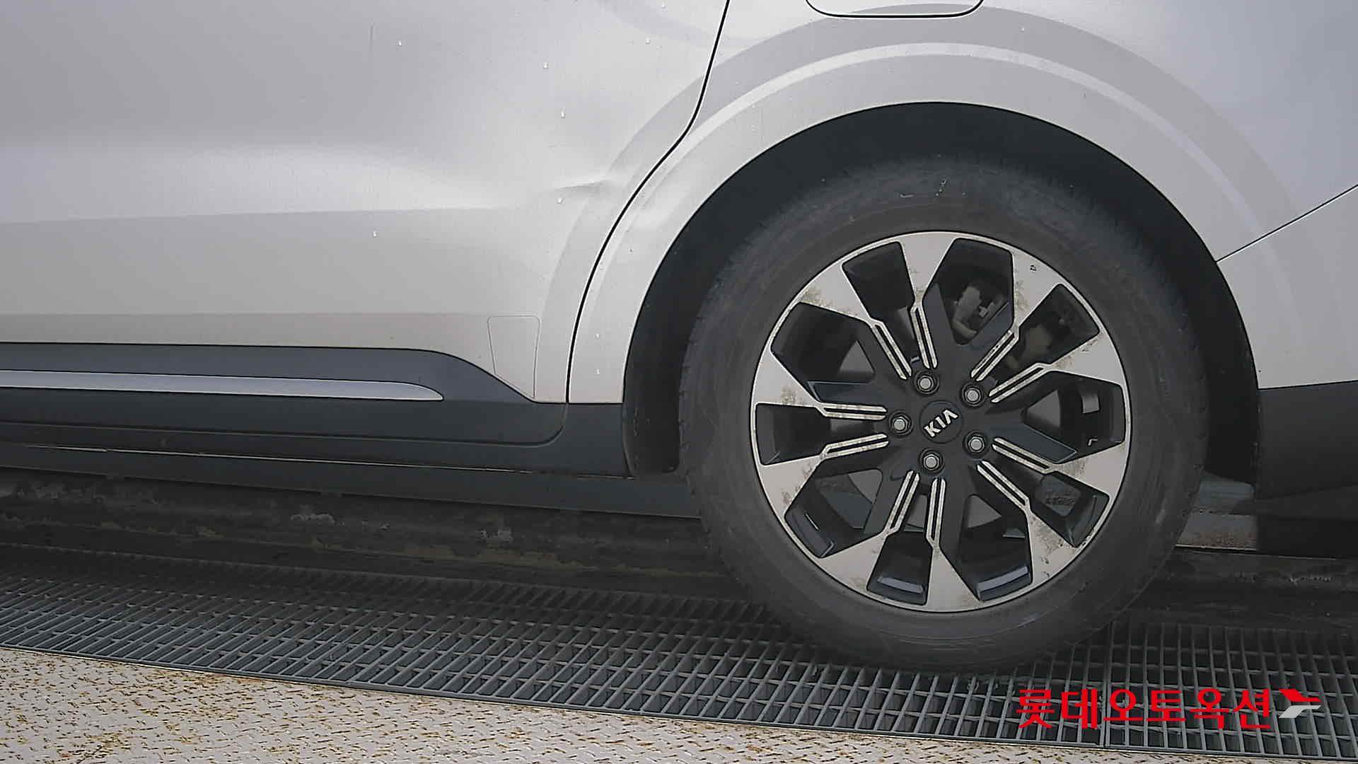 Kia Carnival id 3466830 из Кореи 22