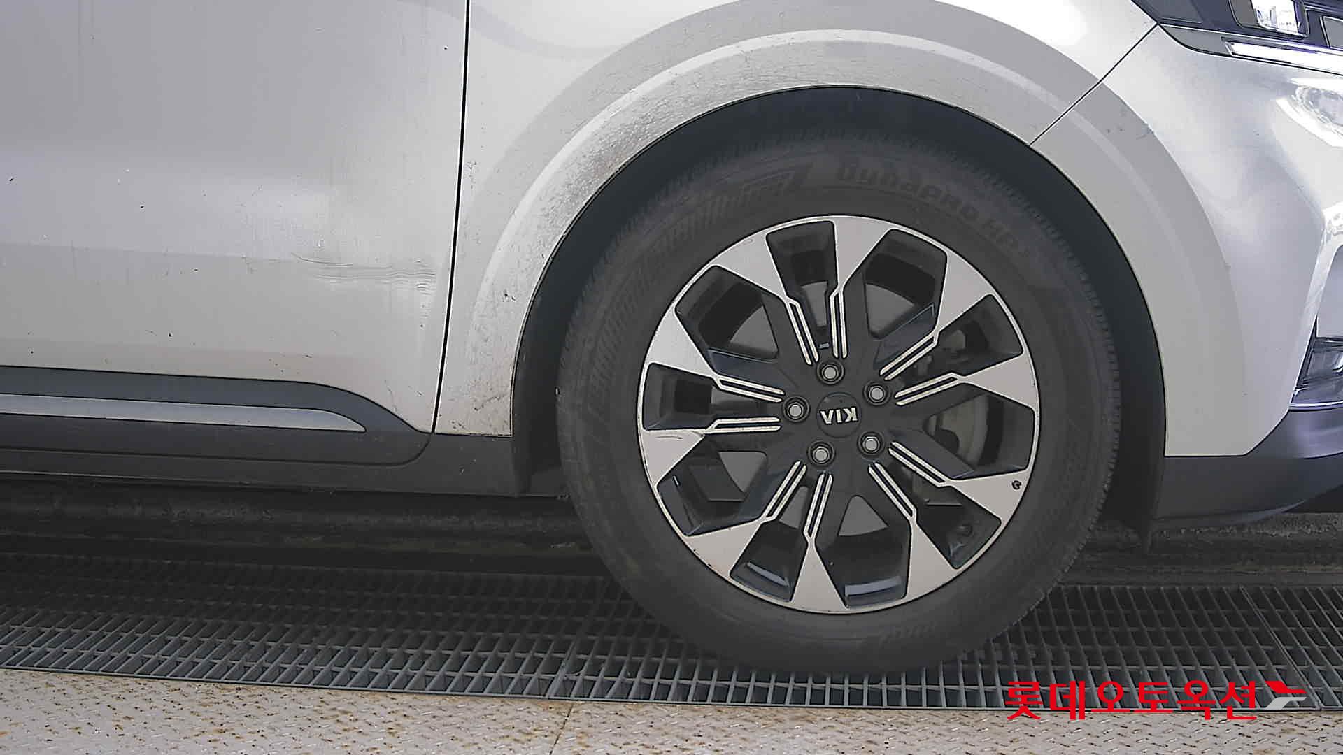 Kia Carnival id 3466830 из Кореи 23