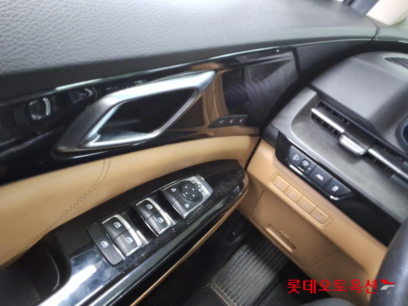 Kia Carnival id 3466830 из Кореи 28