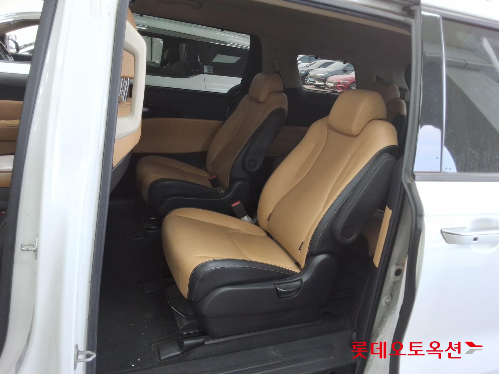 Kia Carnival id 3466830 из Кореи 36