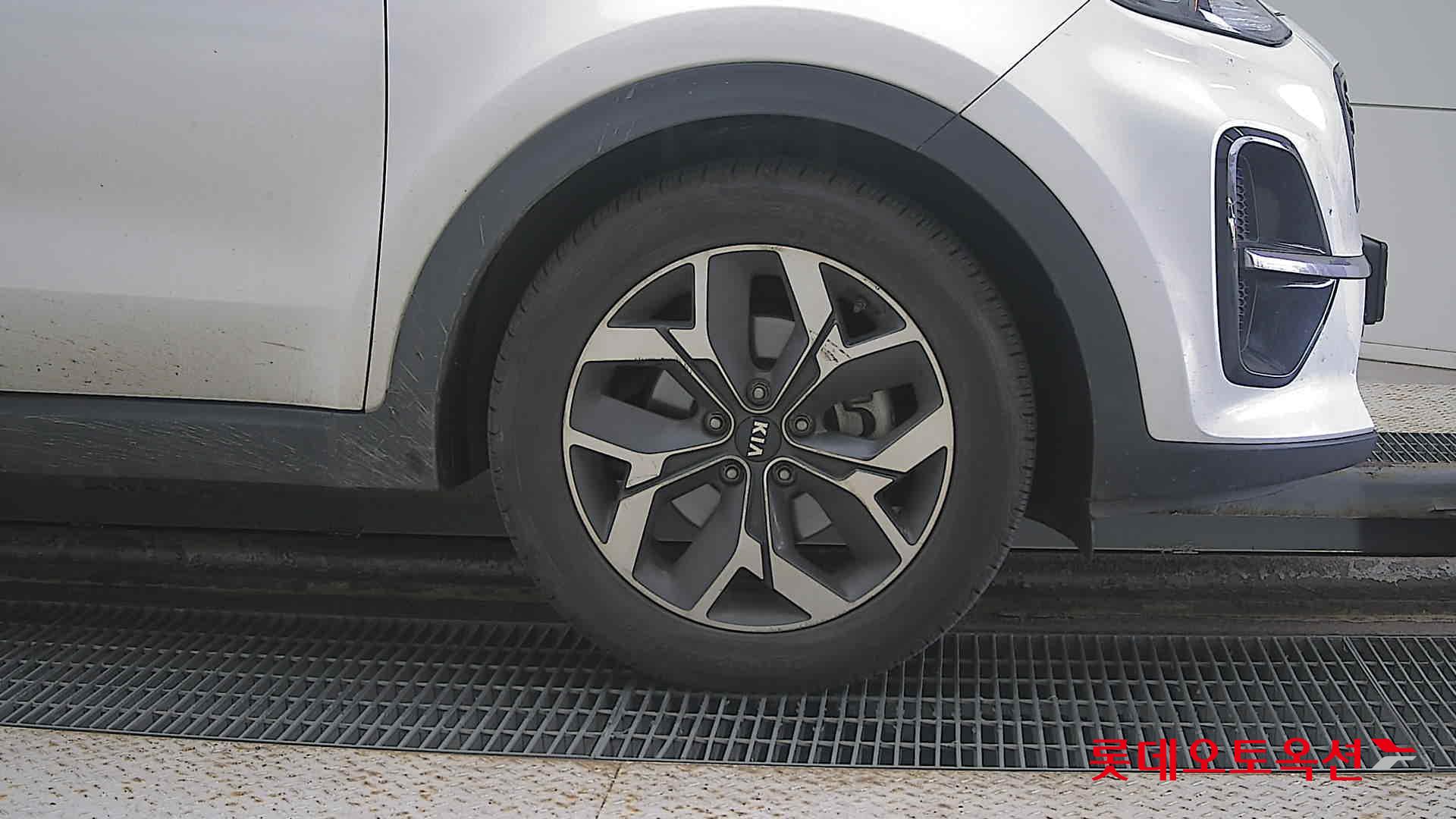 Kia Sportage id 3466856 из Кореи 23