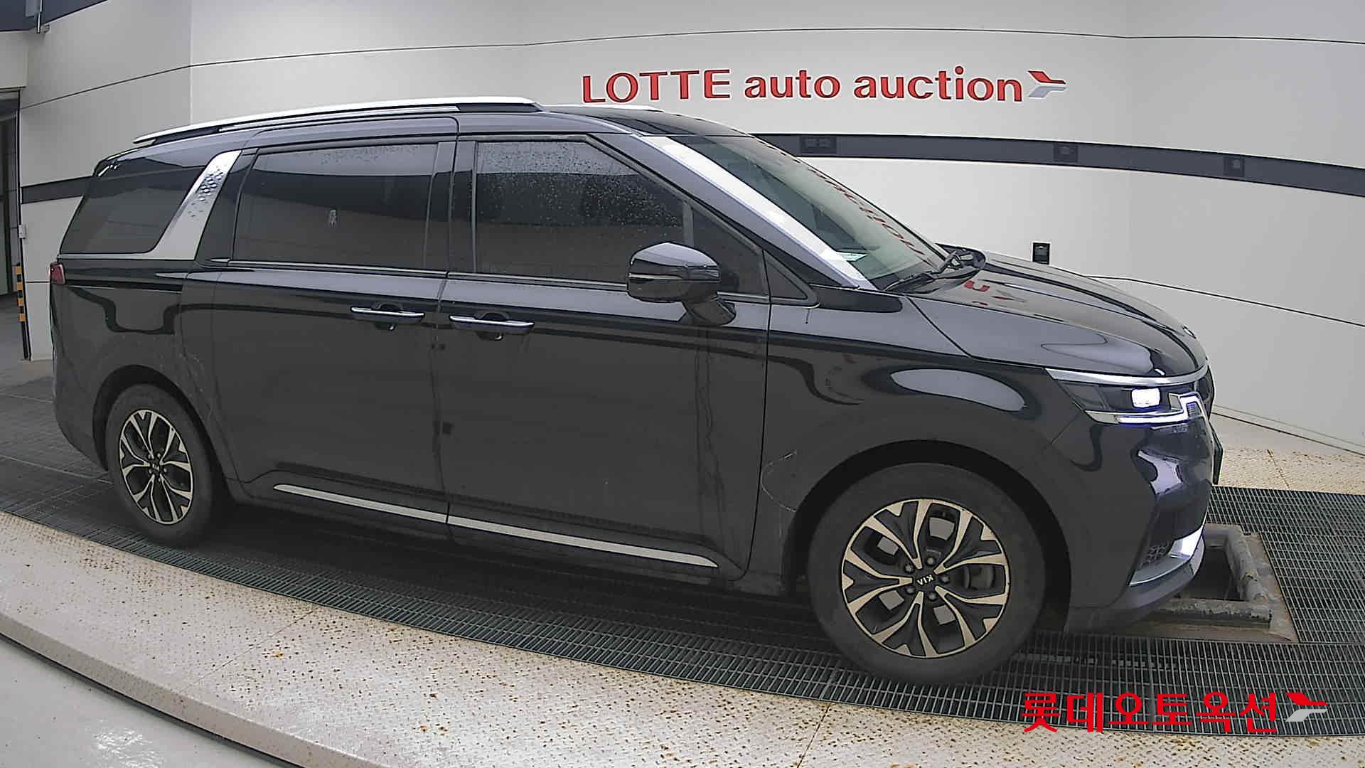 Kia Carnival id 3471569 из Кореи 17