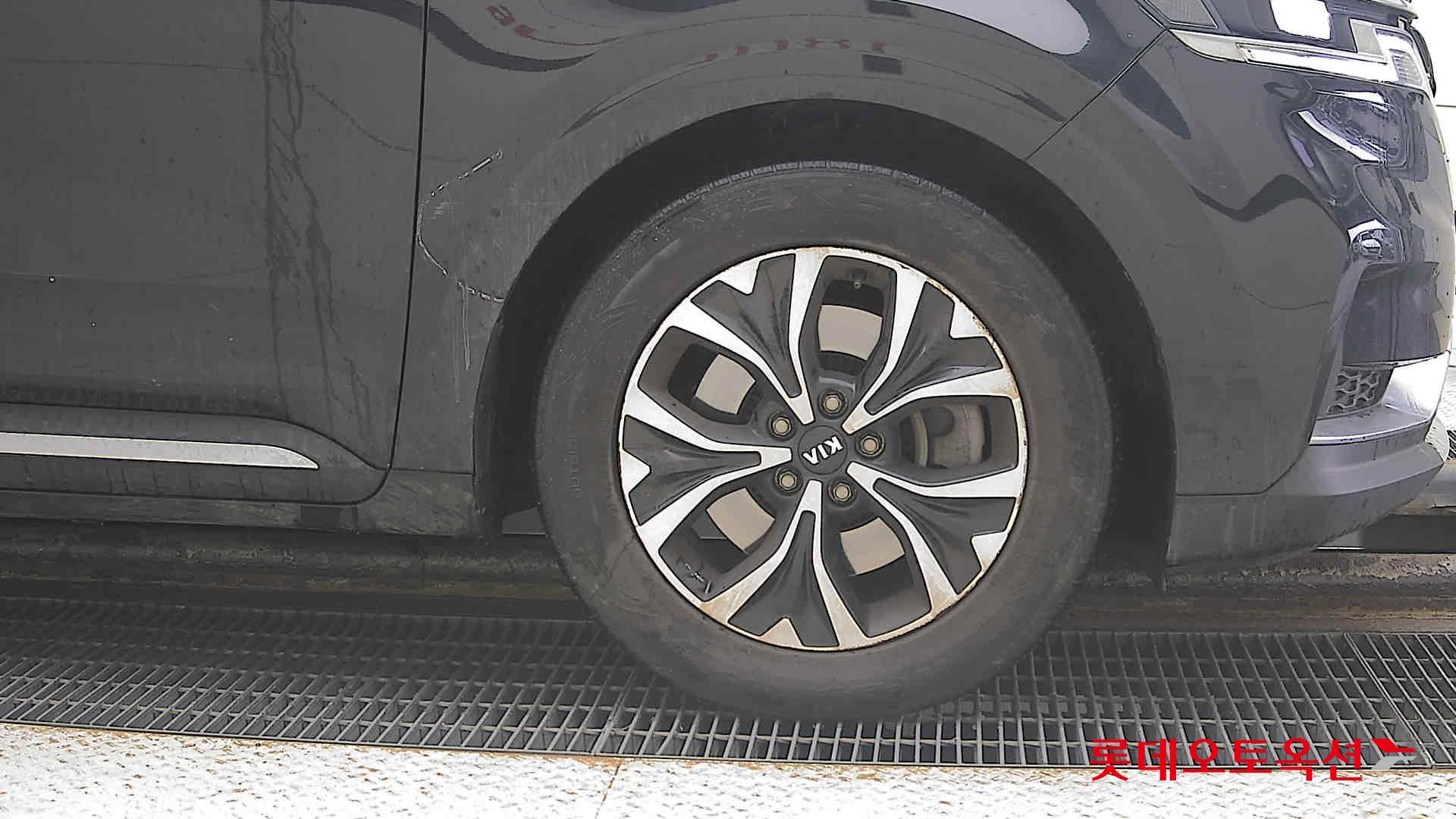 Kia Carnival id 3471569 из Кореи 23