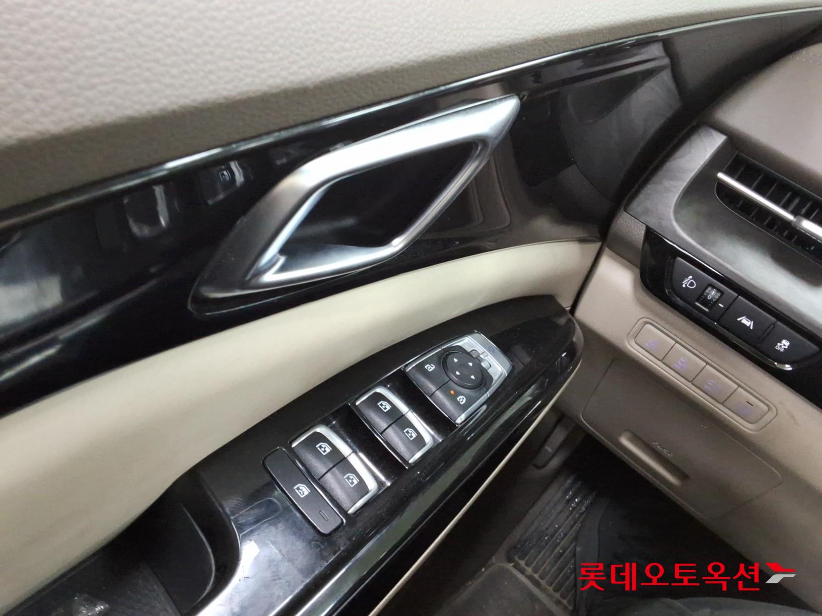 Kia Carnival id 3471569 из Кореи 28