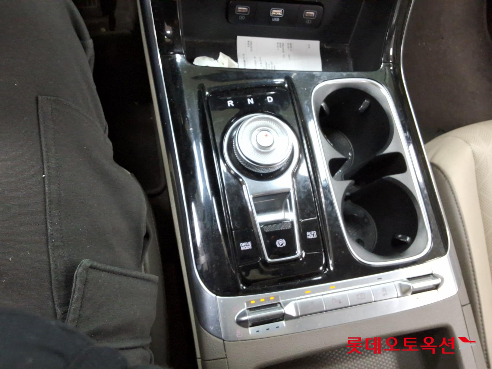 Kia Carnival id 3471569 из Кореи 32