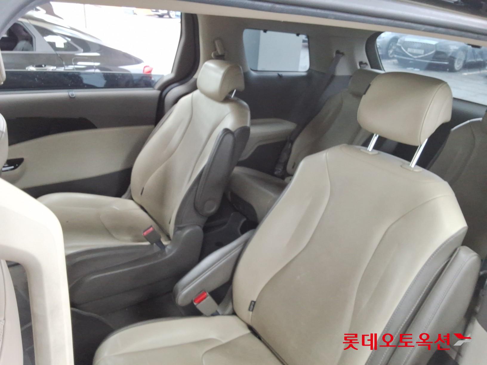 Kia Carnival id 3471569 из Кореи 36