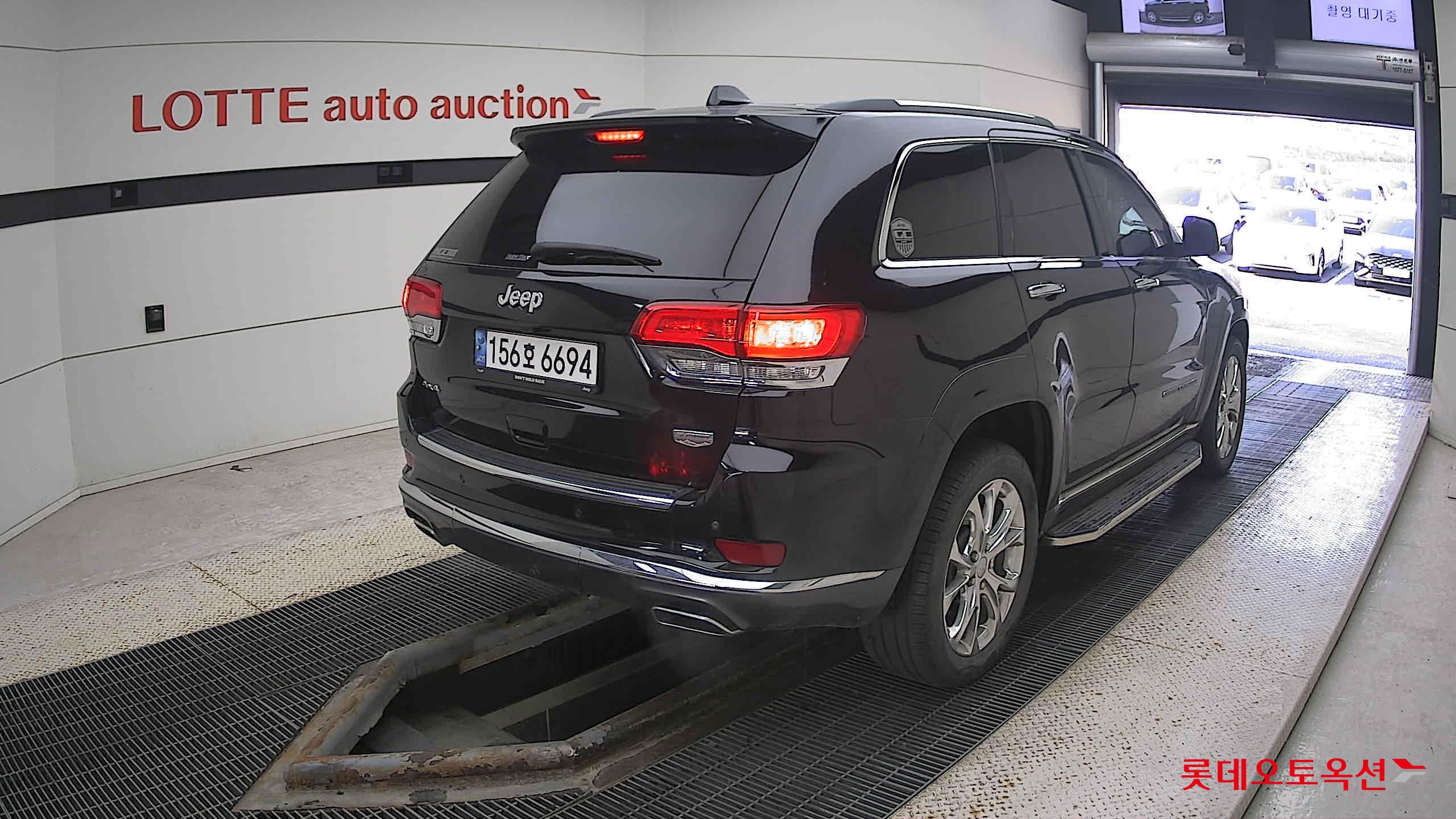 Jeep Straw Grand Cherokee 2021 Черный из Кореи, фото 4