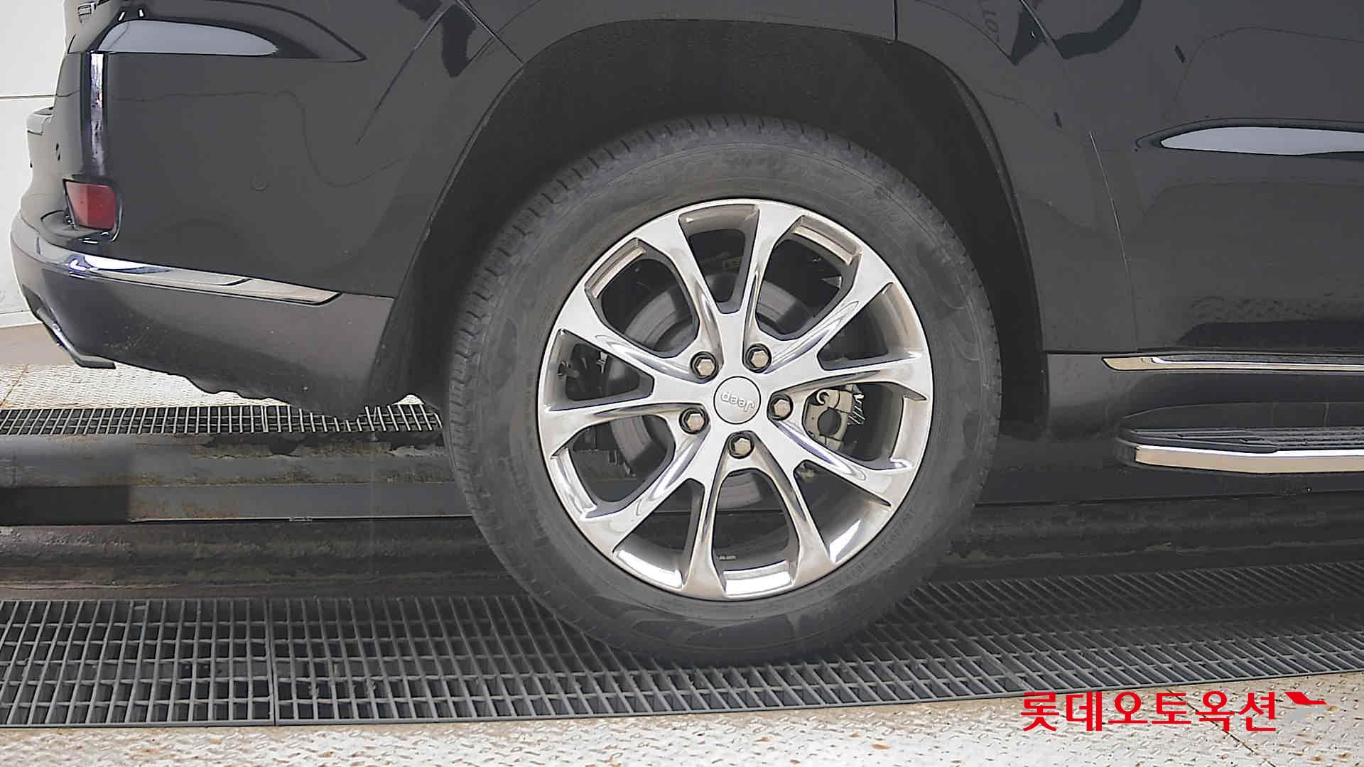 Jeep Straw Grand Cherokee id 3471516 из Кореи 24