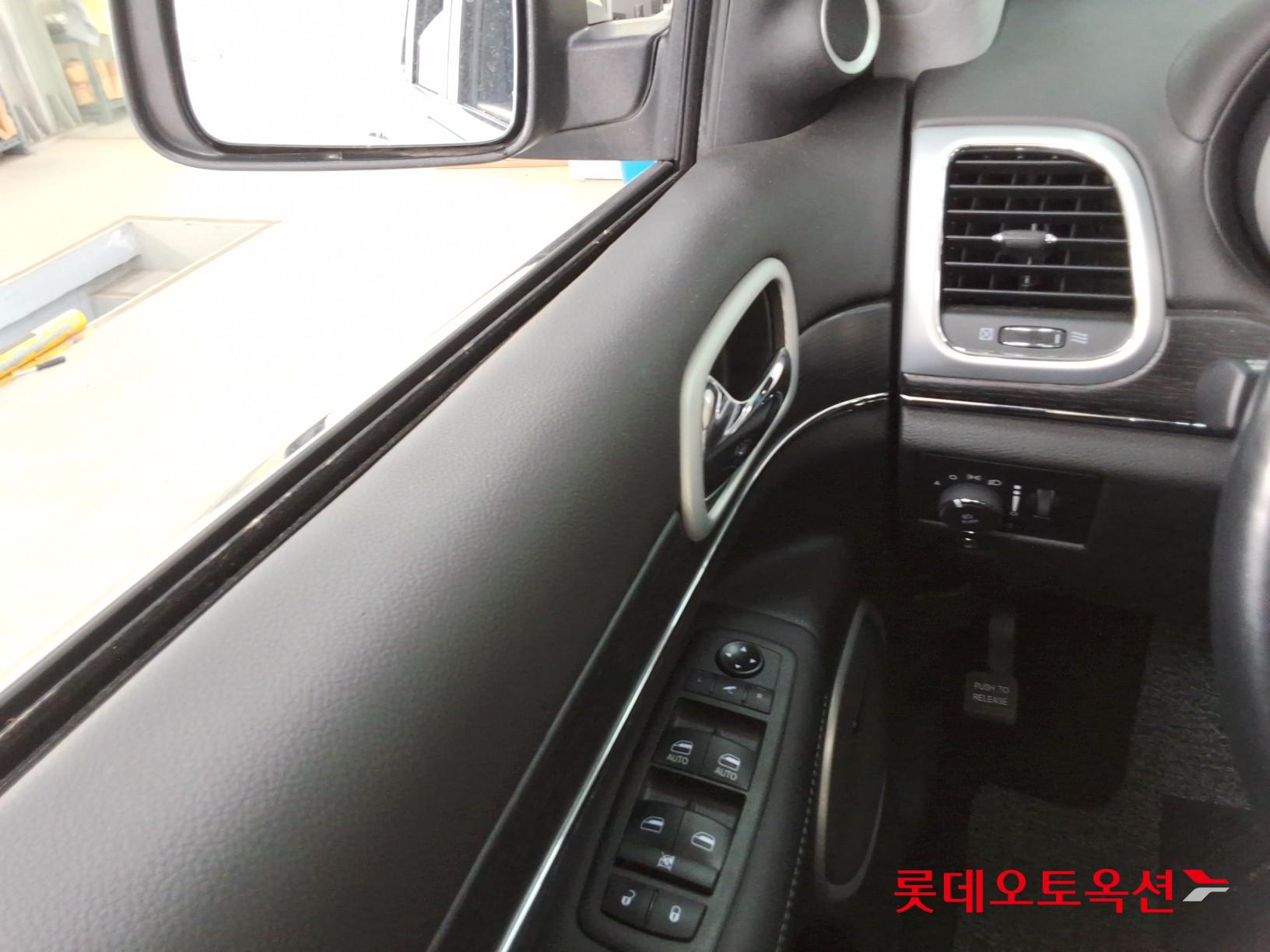 Jeep Straw Grand Cherokee id 3471516 из Кореи 28