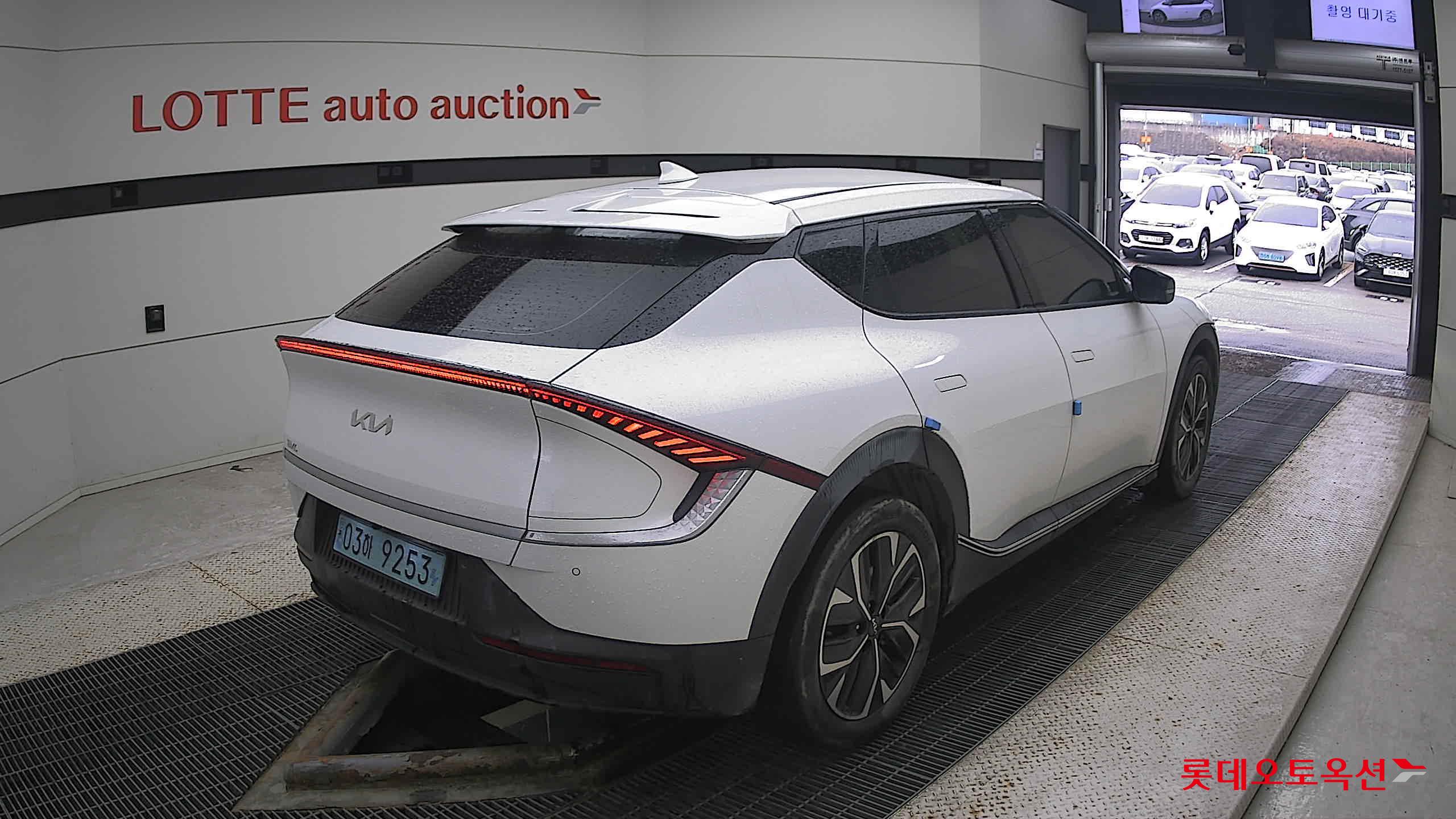 Kia EV6 2022 Белый из Кореи, фото 4