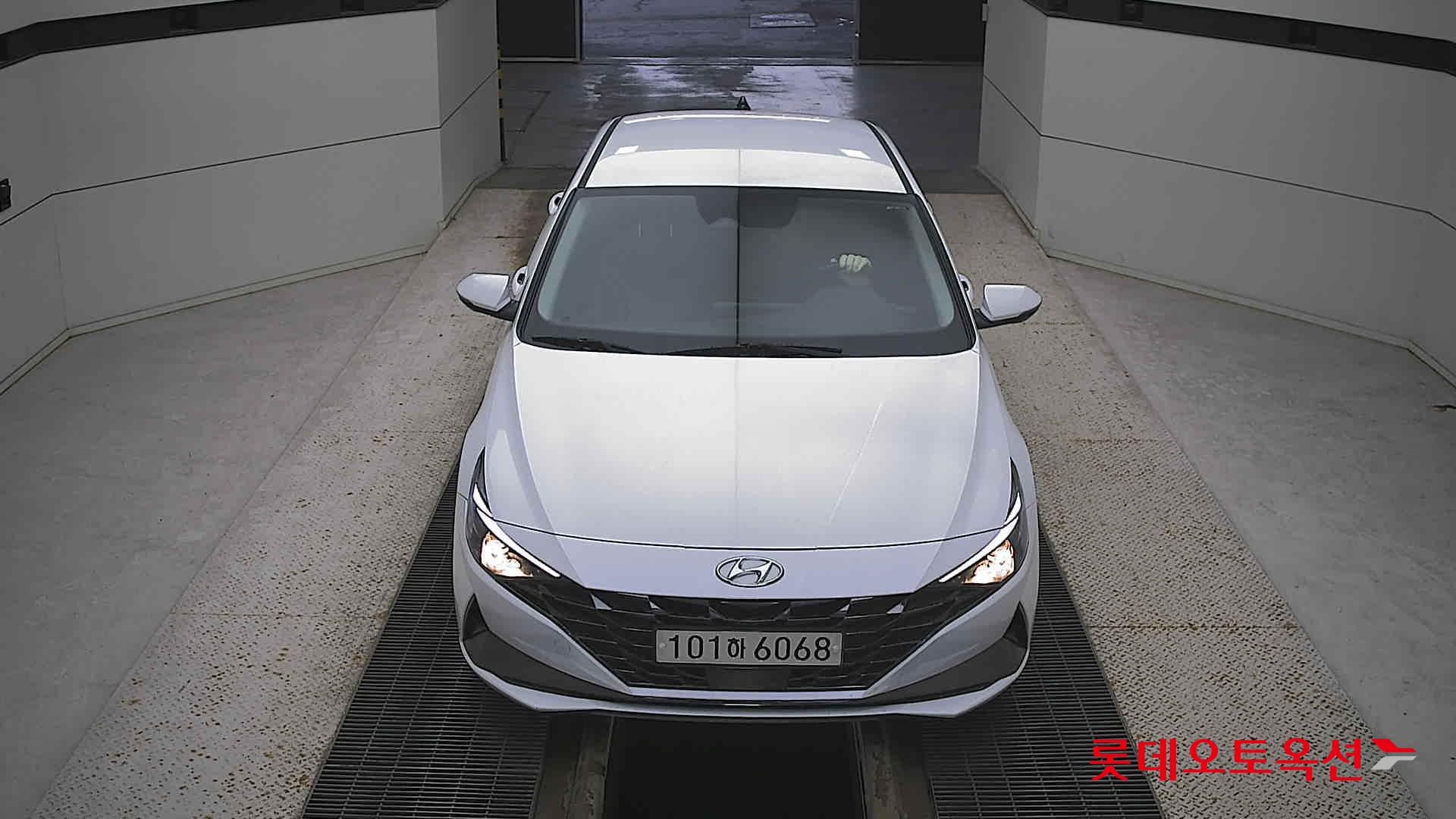 Hyundai Avante id 3471626 из Кореи 8