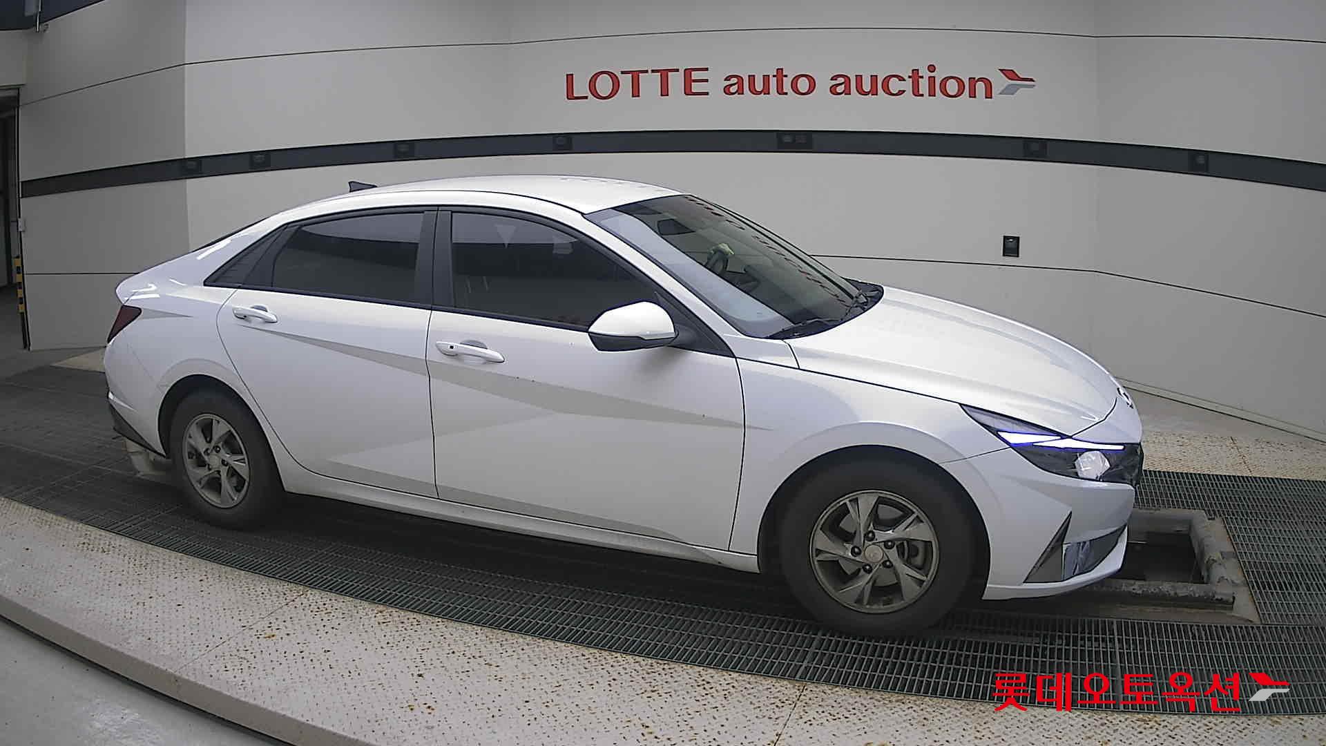 Hyundai Avante id 3471626 из Кореи 17