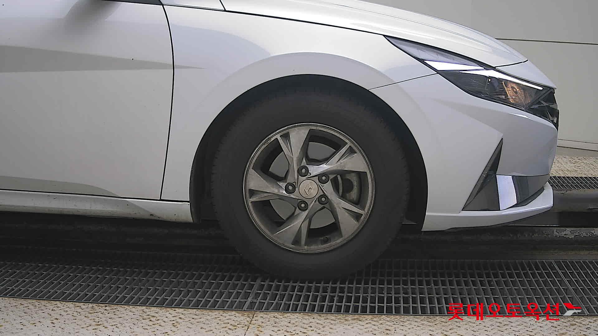 Hyundai Avante id 3471626 из Кореи 23