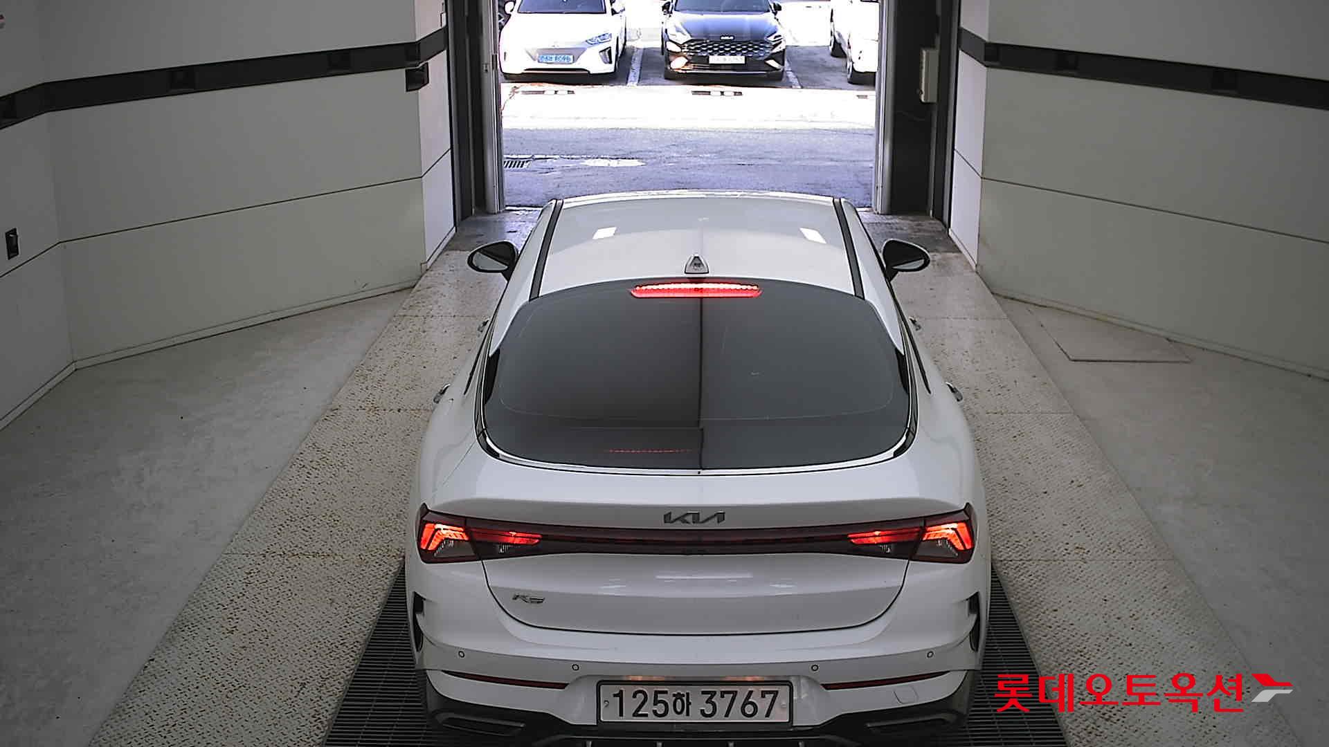 Kia K5 2022 Белый из Кореи, фото 5