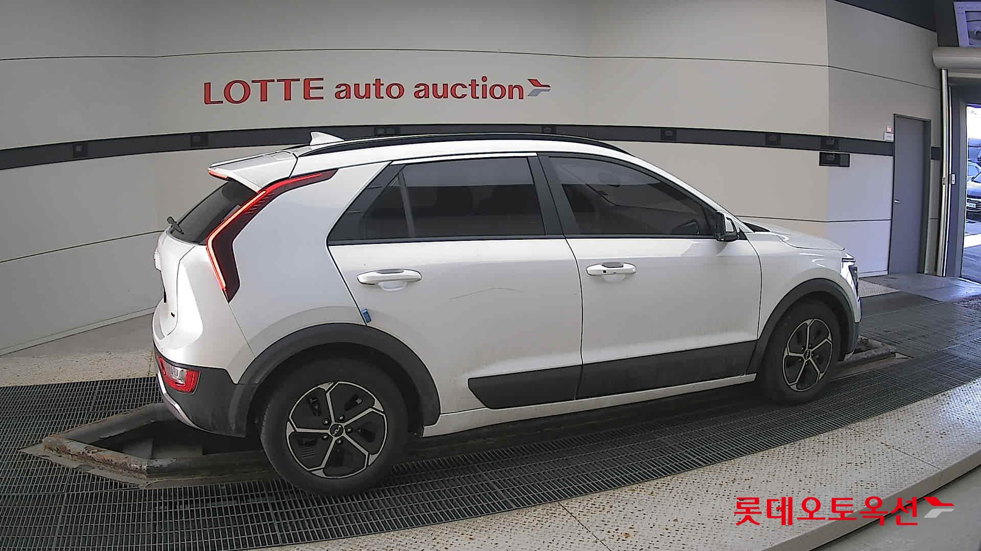 Kia Niro Hybrid id 3476489 из Кореи 18