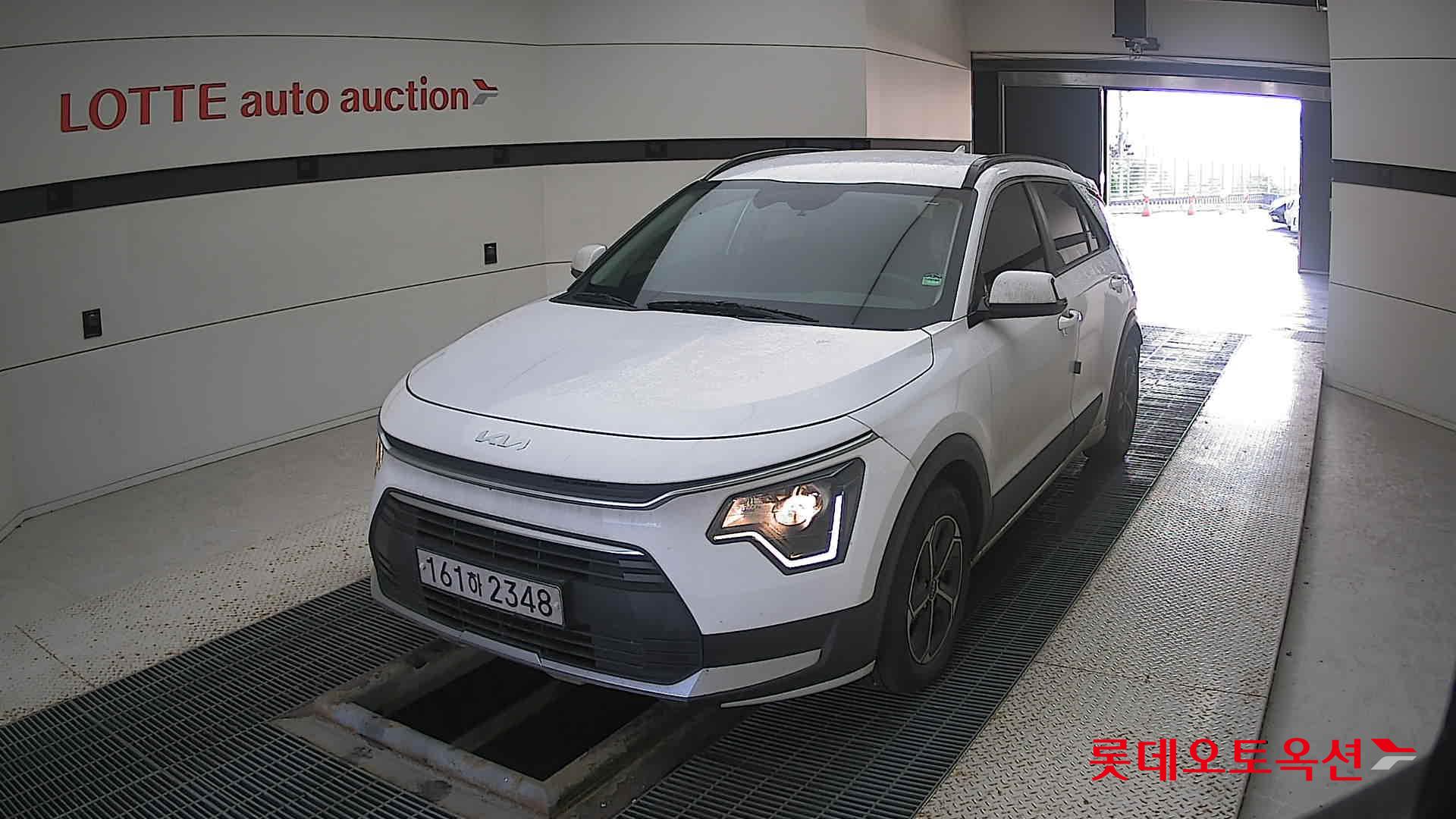 Kia Niro Hybrid 2022 Белый из Кореи