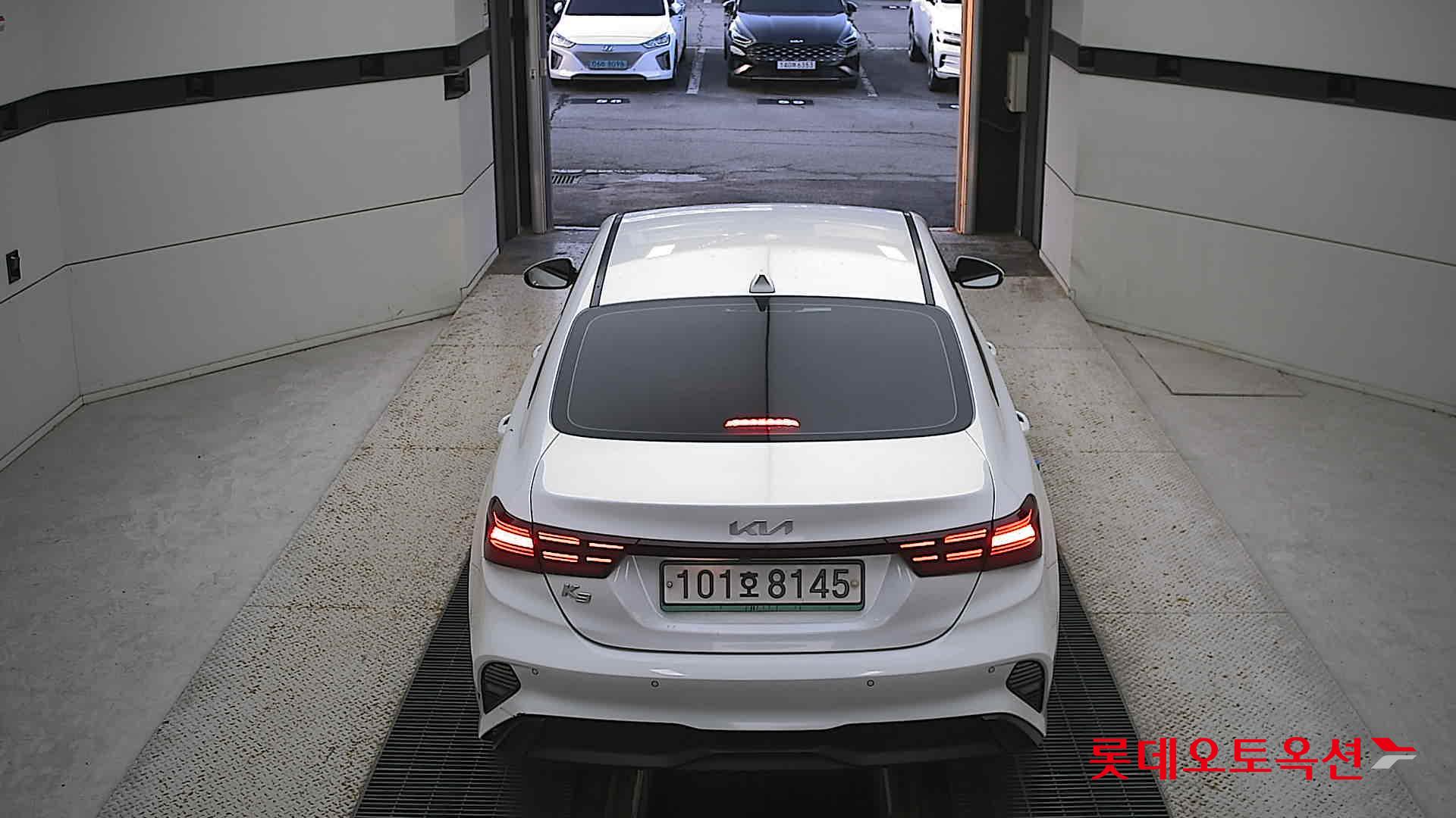 Kia K3 2022 Белый из Кореи, фото 5