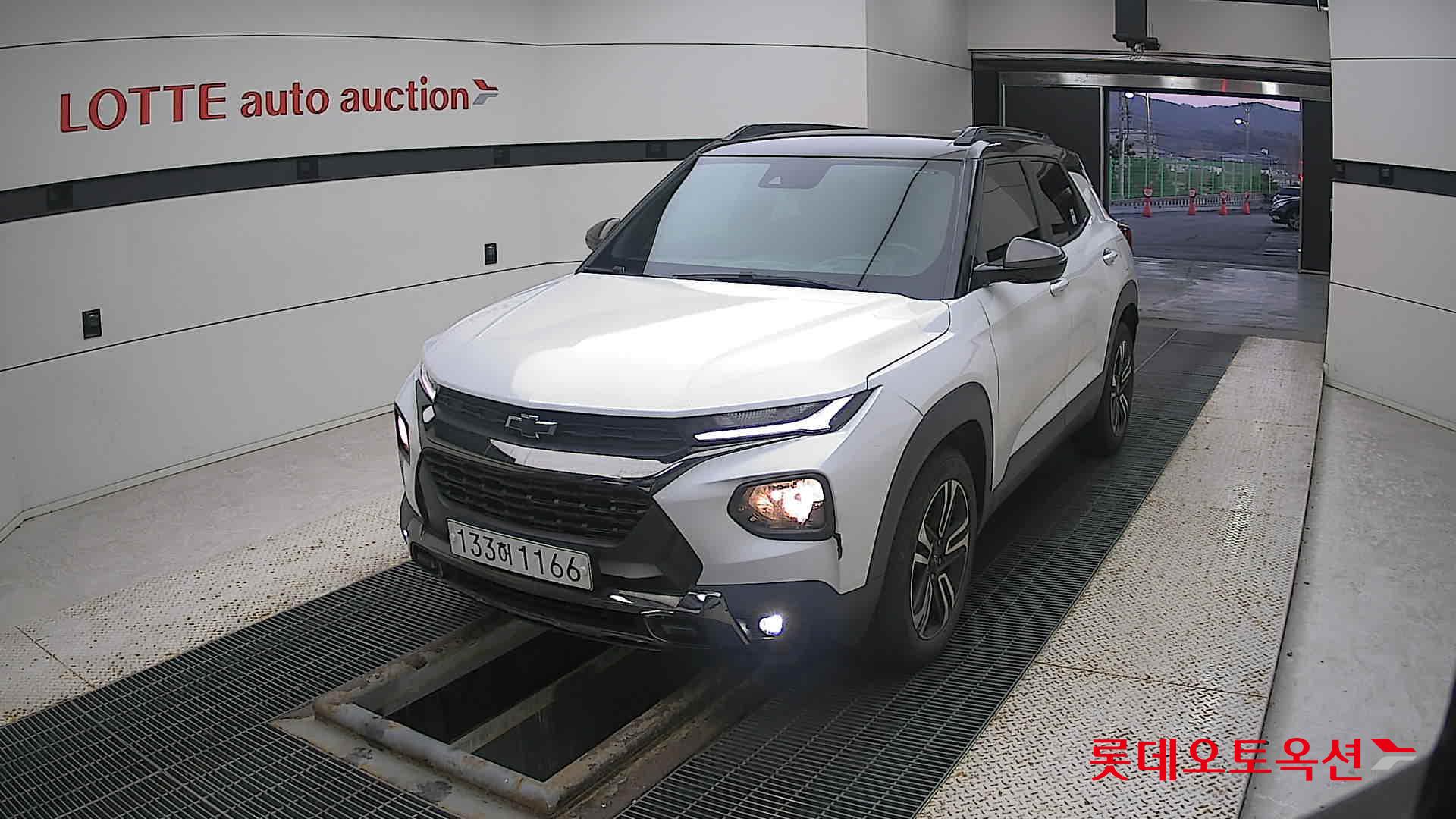 Korea G M TrailBlazer 1.35 Turbo FWD 2022 Белый из Кореи