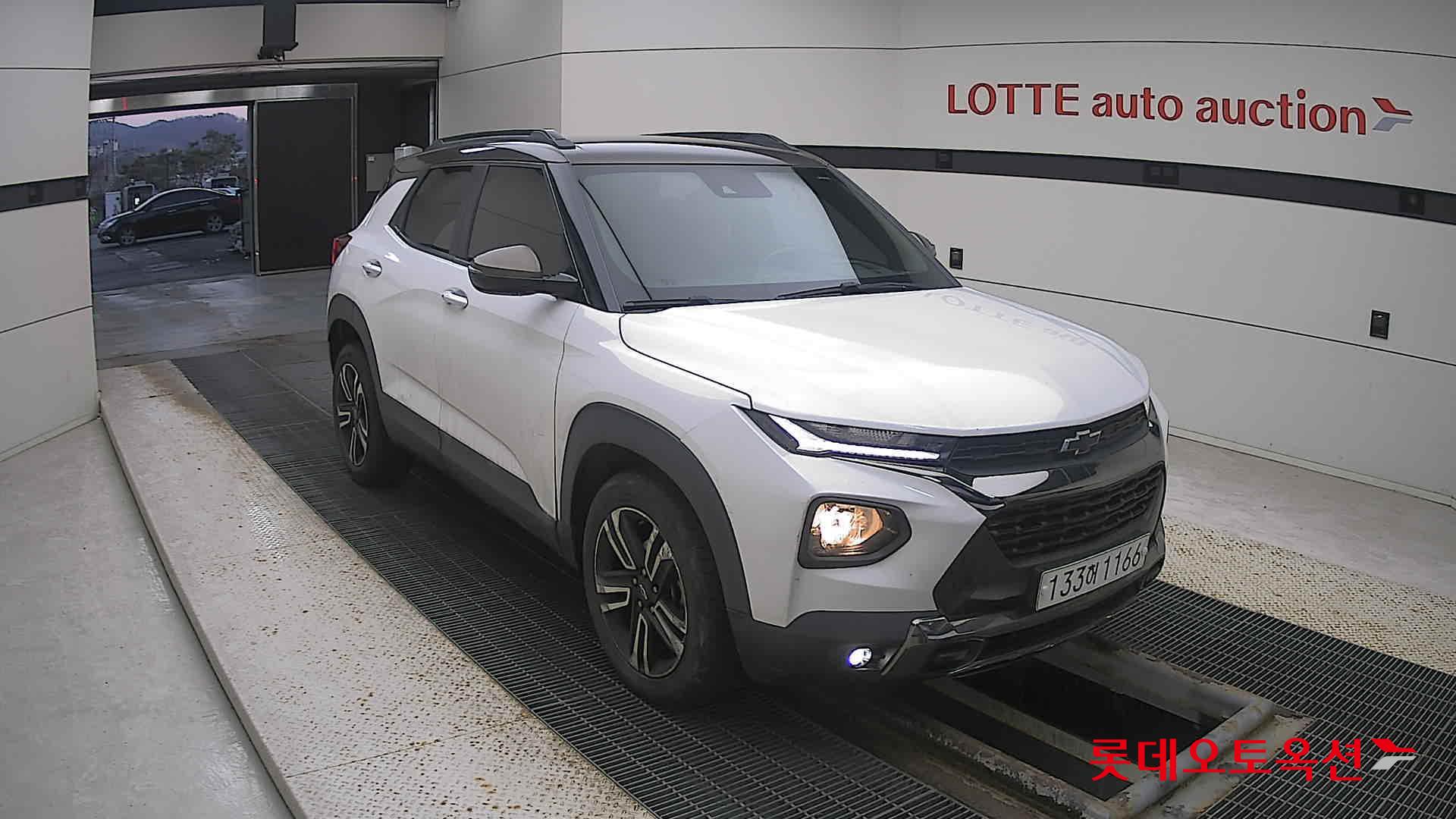 Korea G M TrailBlazer 1.35 Turbo FWD 2022 Белый из Кореи, фото 2
