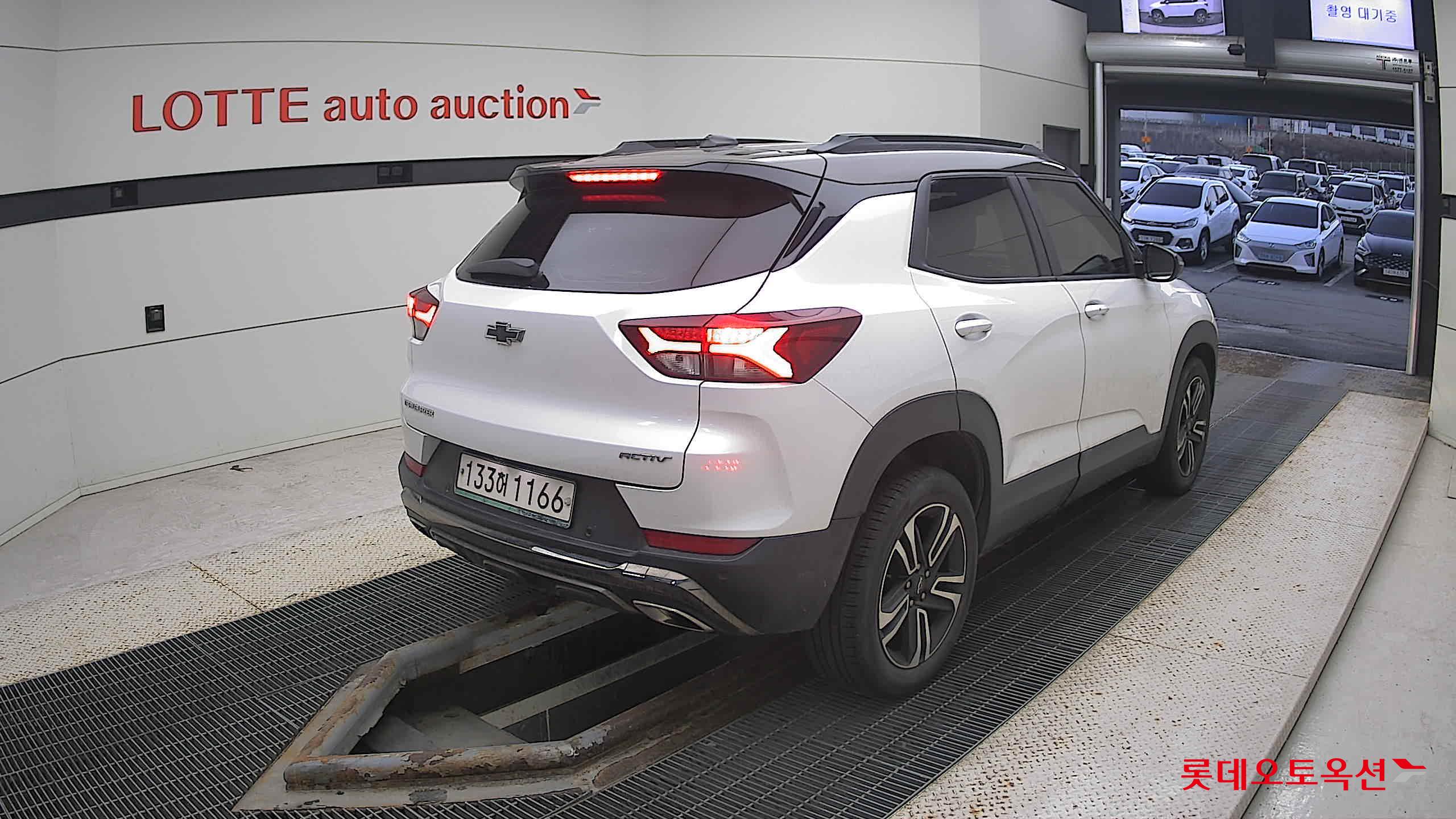 Korea G M TrailBlazer 1.35 Turbo FWD 2022 Белый из Кореи, фото 4