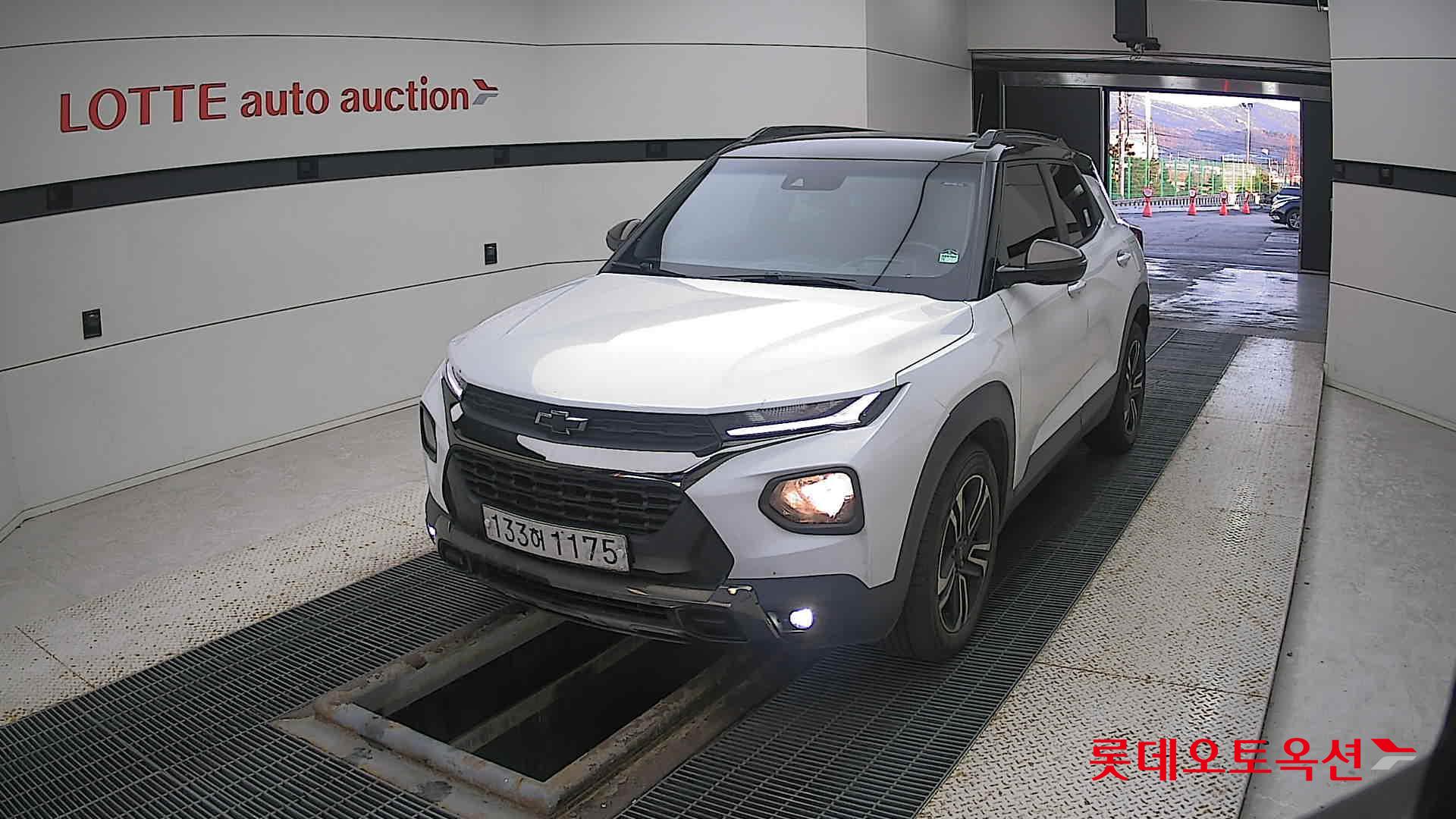 Korea G M TrailBlazer 1.35 Turbo FWD 2022 Белый из Кореи