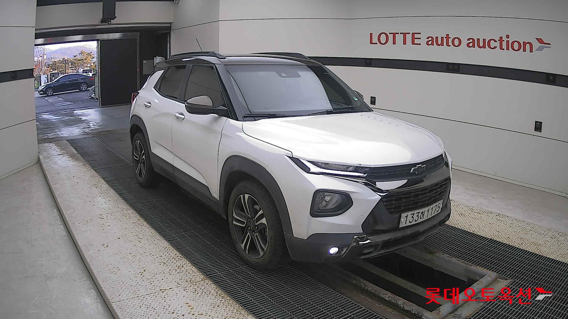 Korea G M TrailBlazer 1.35 Turbo FWD 2022 Белый из Кореи, фото 2