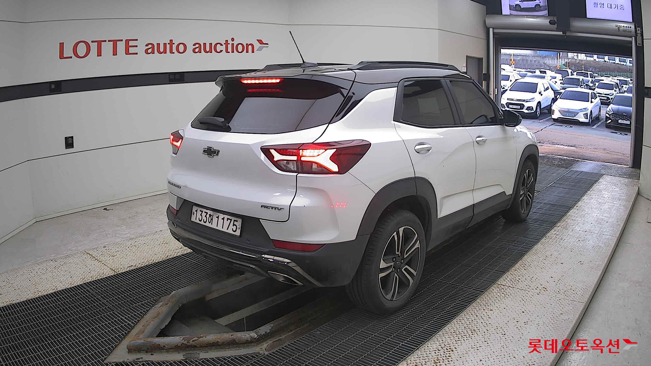 Korea G M TrailBlazer 1.35 Turbo FWD 2022 Белый из Кореи, фото 4