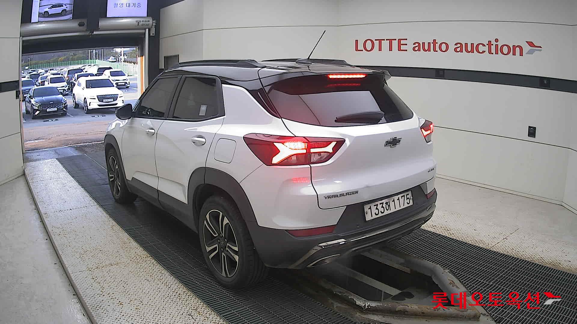 Korea G M TrailBlazer 1.35 Turbo FWD 2022 Белый из Кореи, фото 6