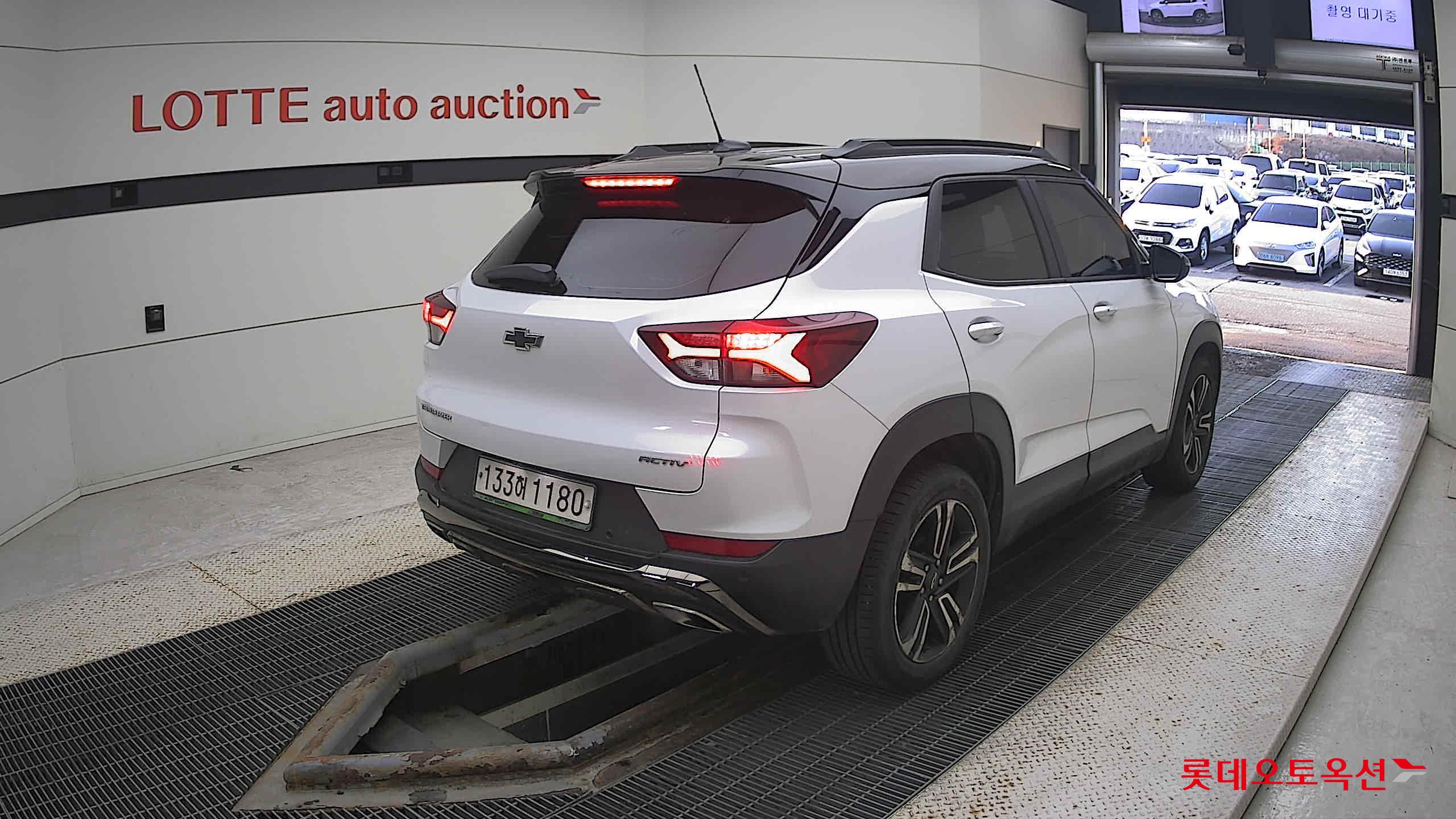 Korea G M TrailBlazer 1.35 Turbo FWD 2022 Белый из Кореи, фото 4