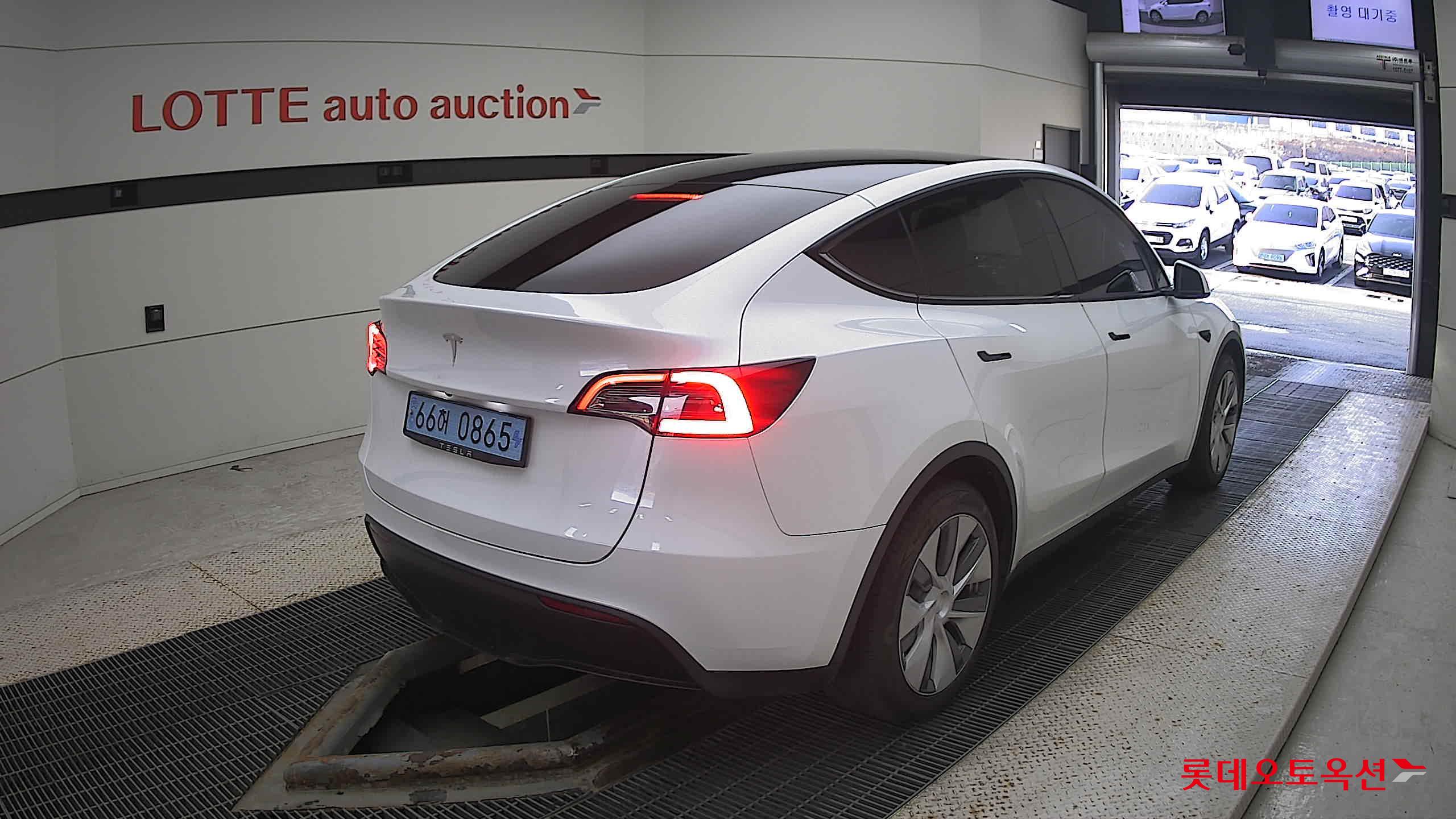 Tesla Model Y RWD 2023 Белый из Кореи, фото 4