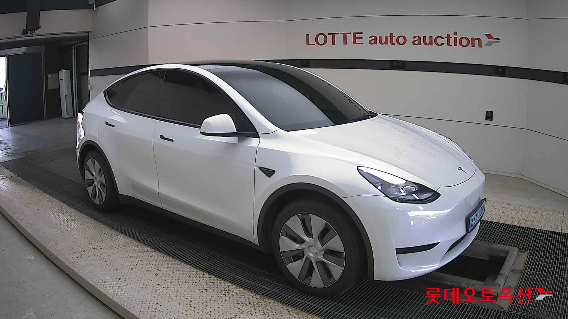 Tesla Model Y RWD id 3471598 из Кореи 16