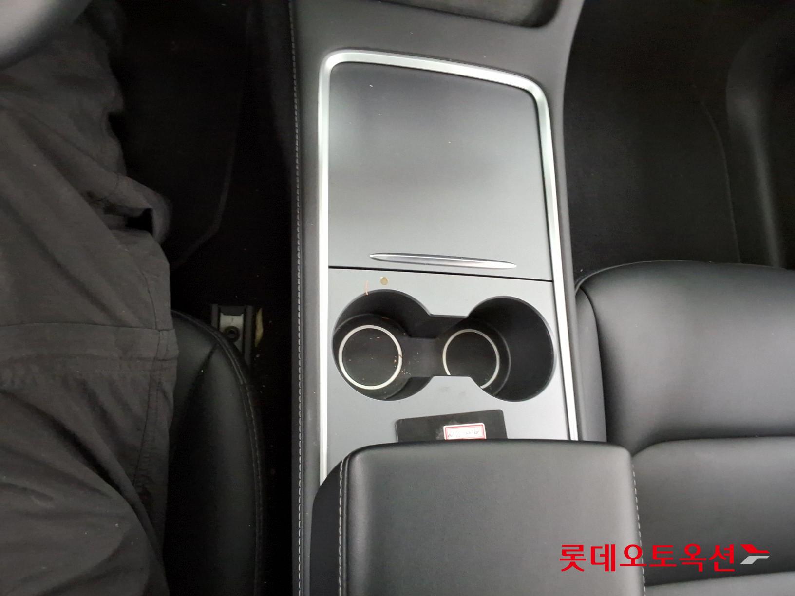 Tesla Model Y RWD id 3471598 из Кореи 31