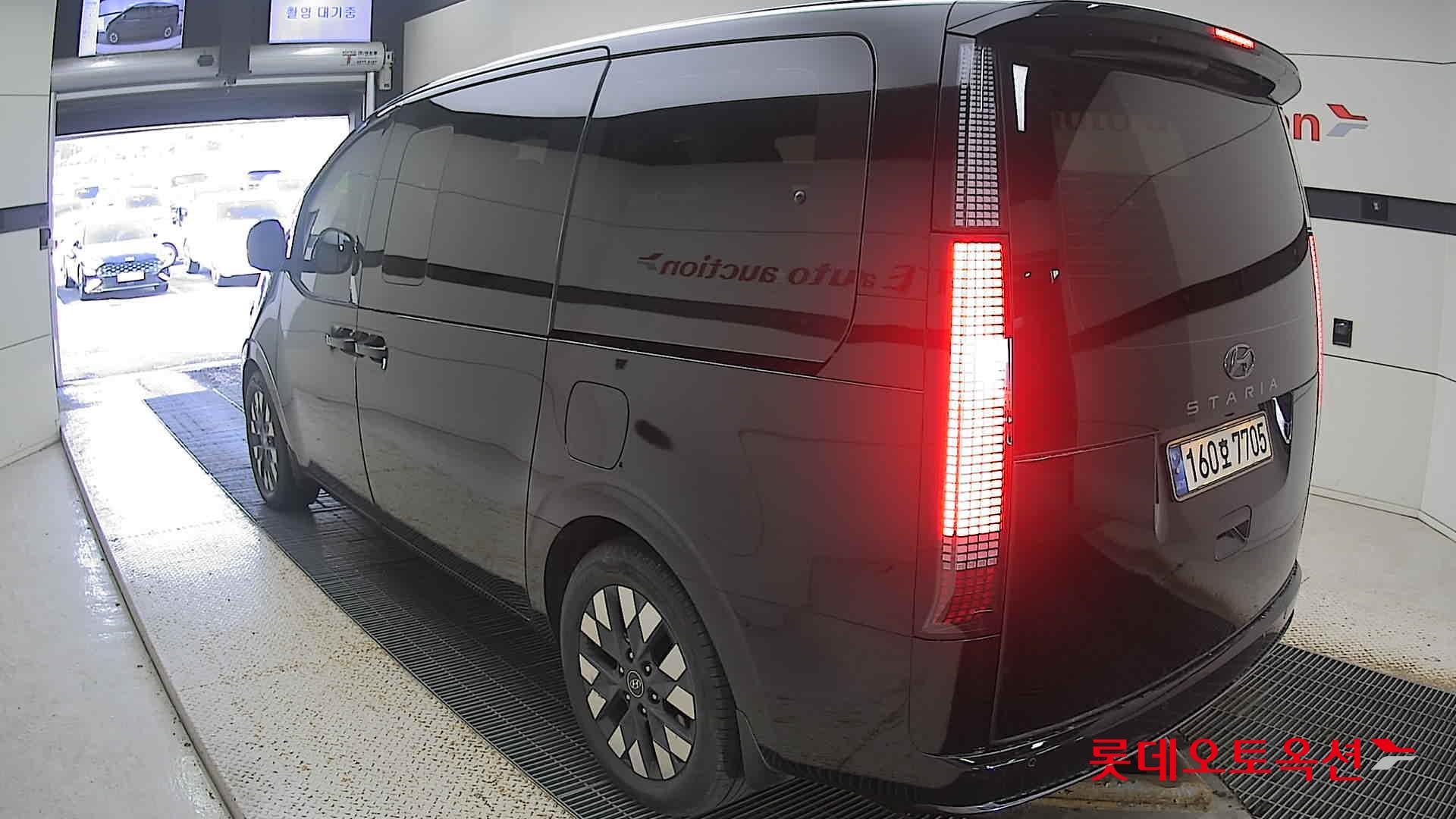 Hyundai Staria Lounge 2022 Черный из Кореи, фото 6