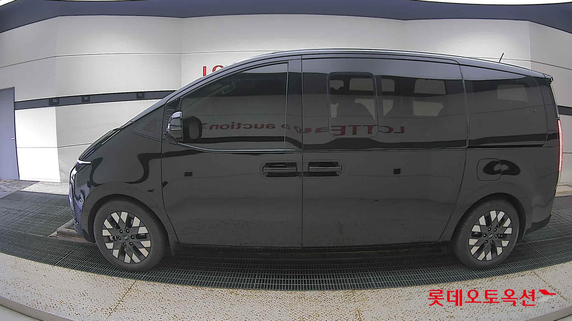 Hyundai Staria Lounge id 3471608 из Кореи 7