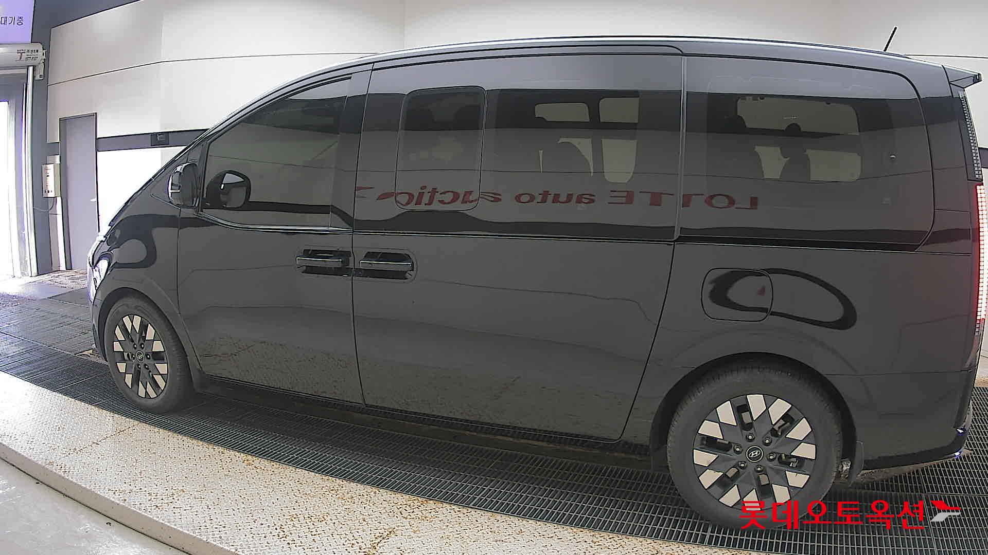 Hyundai Staria Lounge id 3471608 из Кореи 11