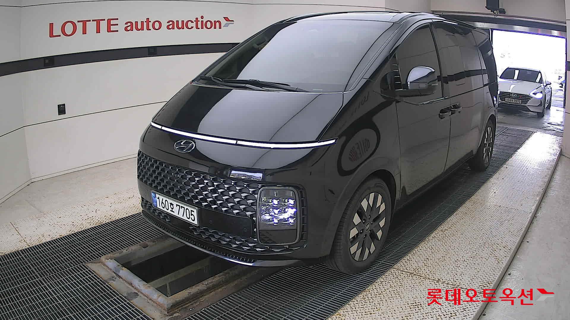 Hyundai Staria Lounge id 3471608 из Кореи 14