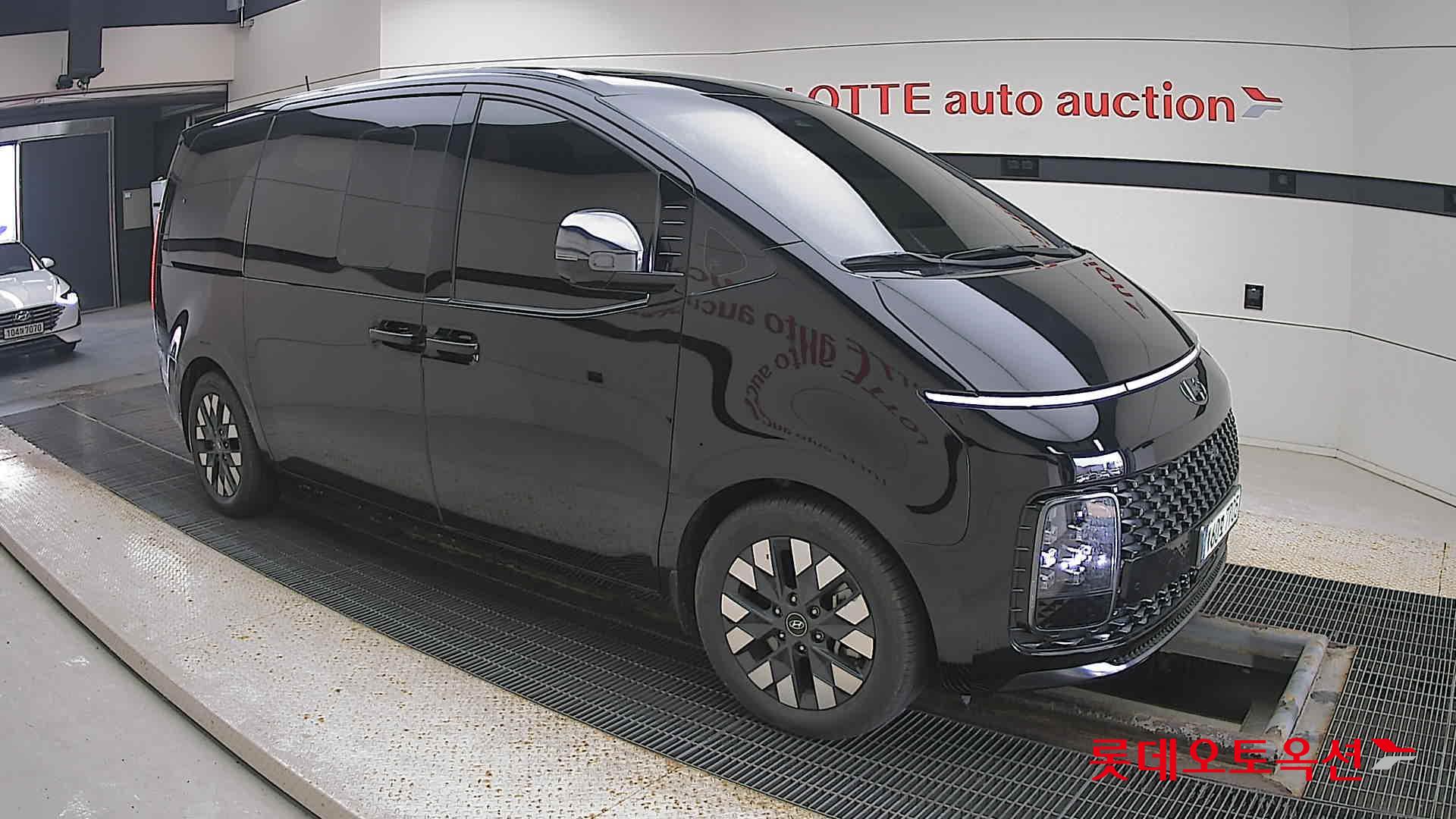 Hyundai Staria Lounge id 3471608 из Кореи 16